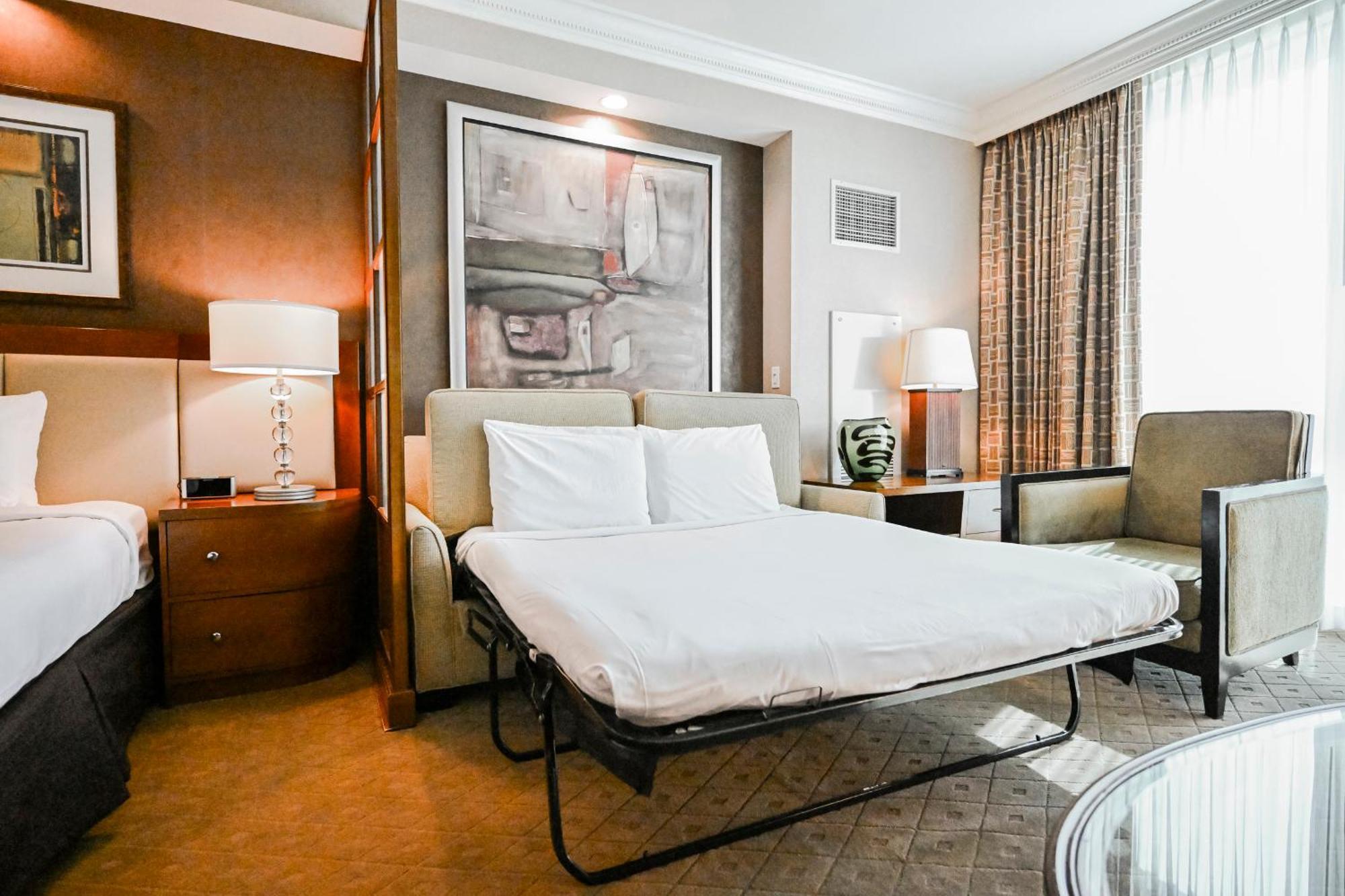 Two-Bedroom Balcony,1613001537:JPEG
