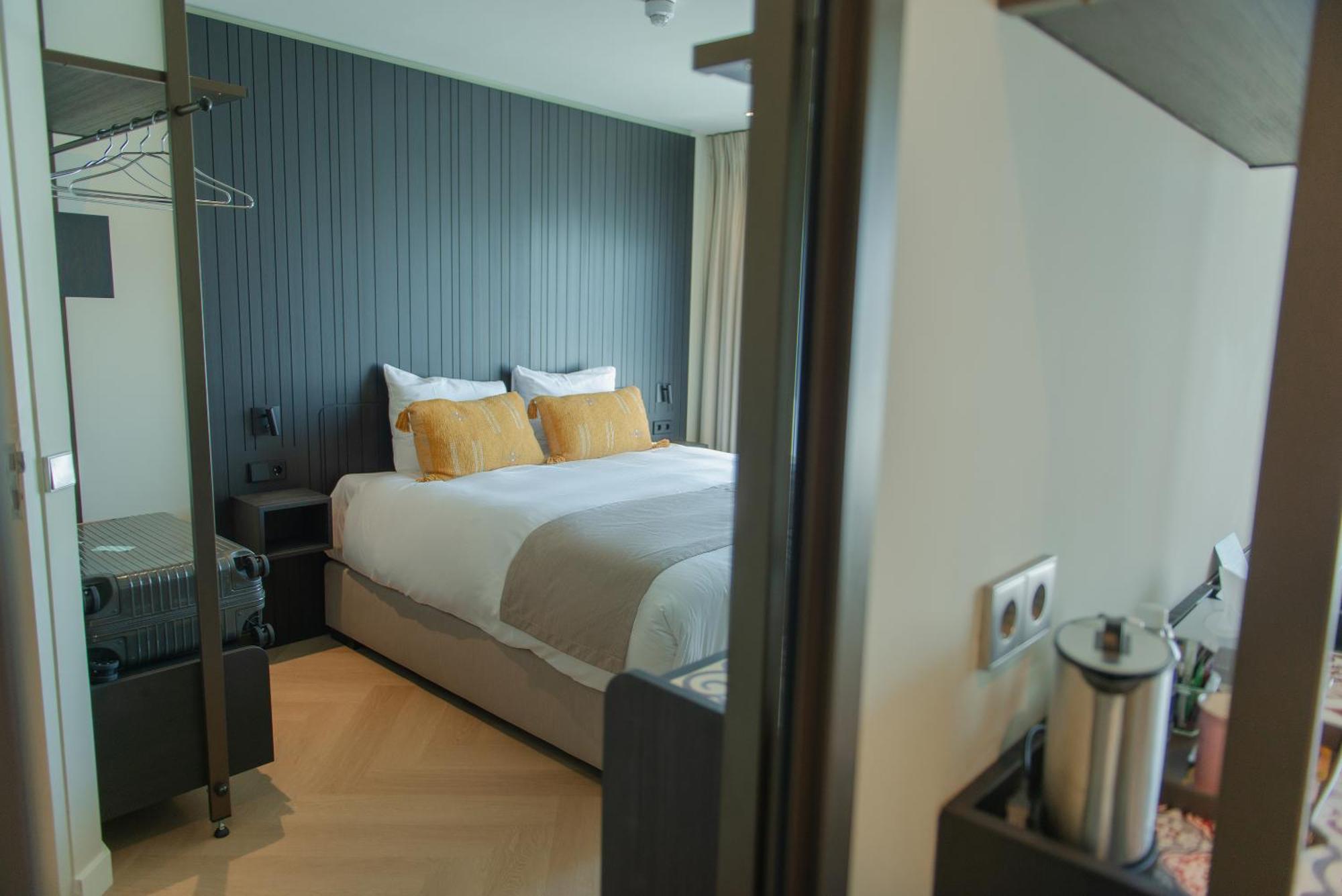 Deluxe King Room,1613411222:JPEG