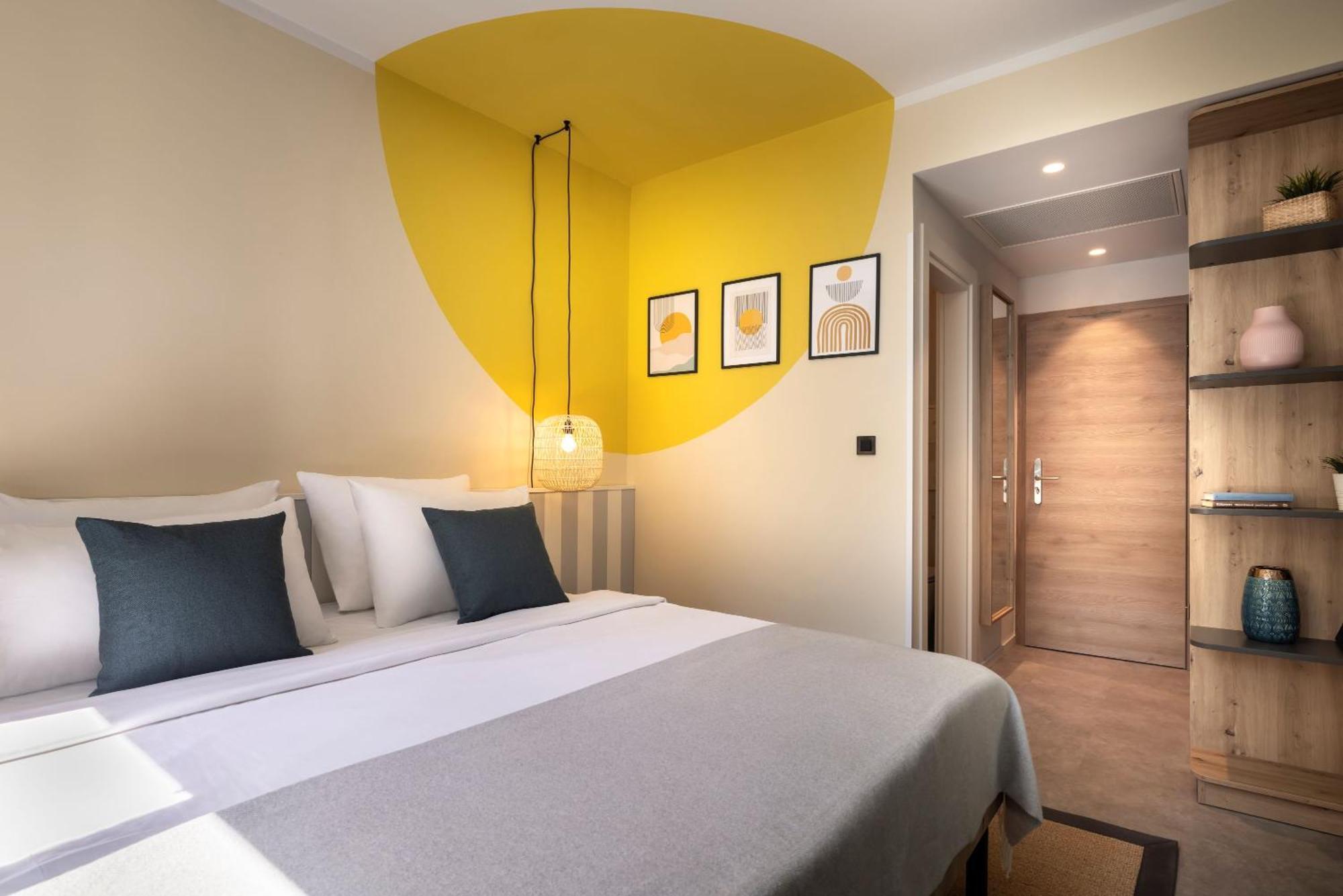 Room 2