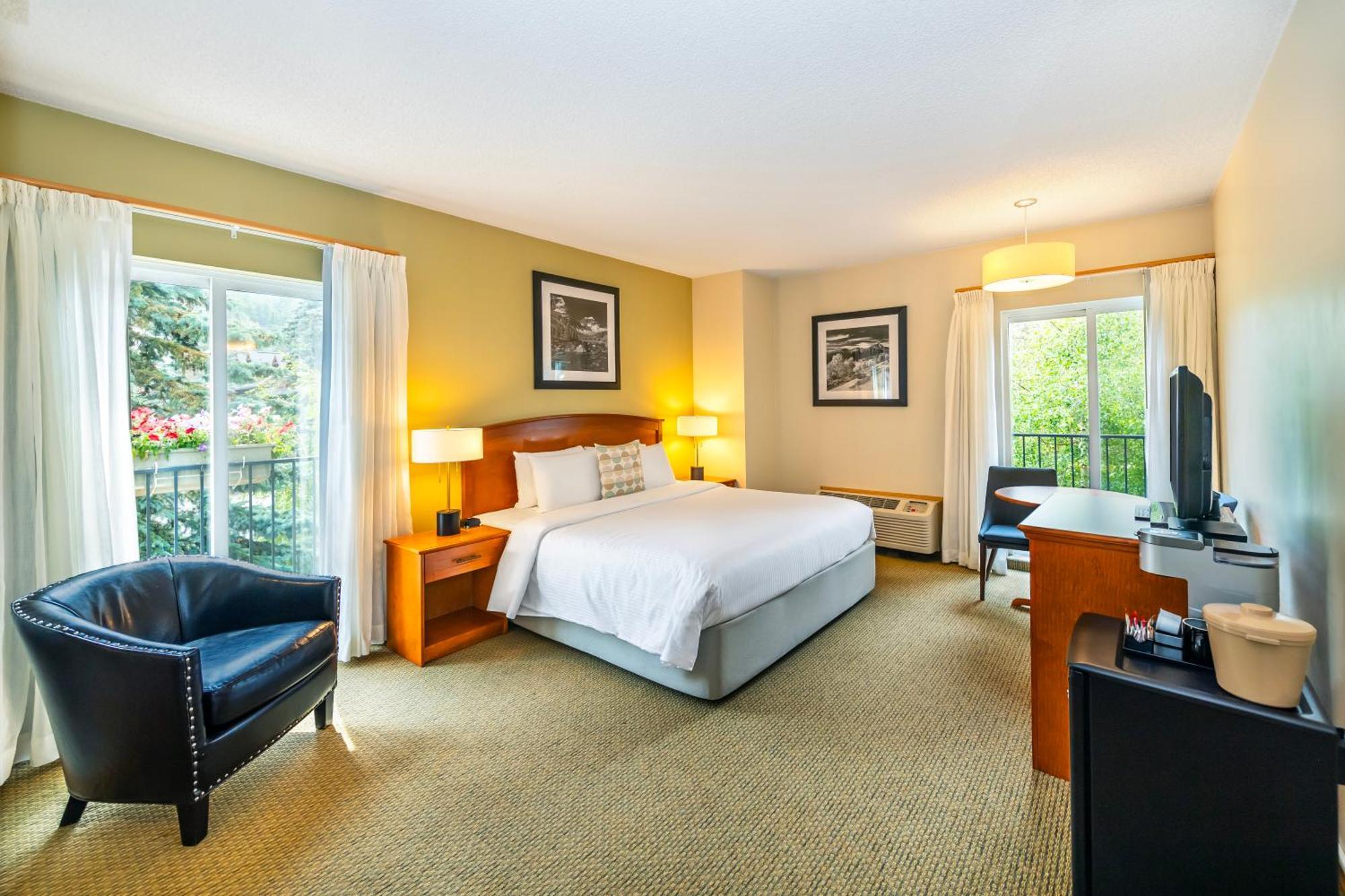 Deluxe King Room