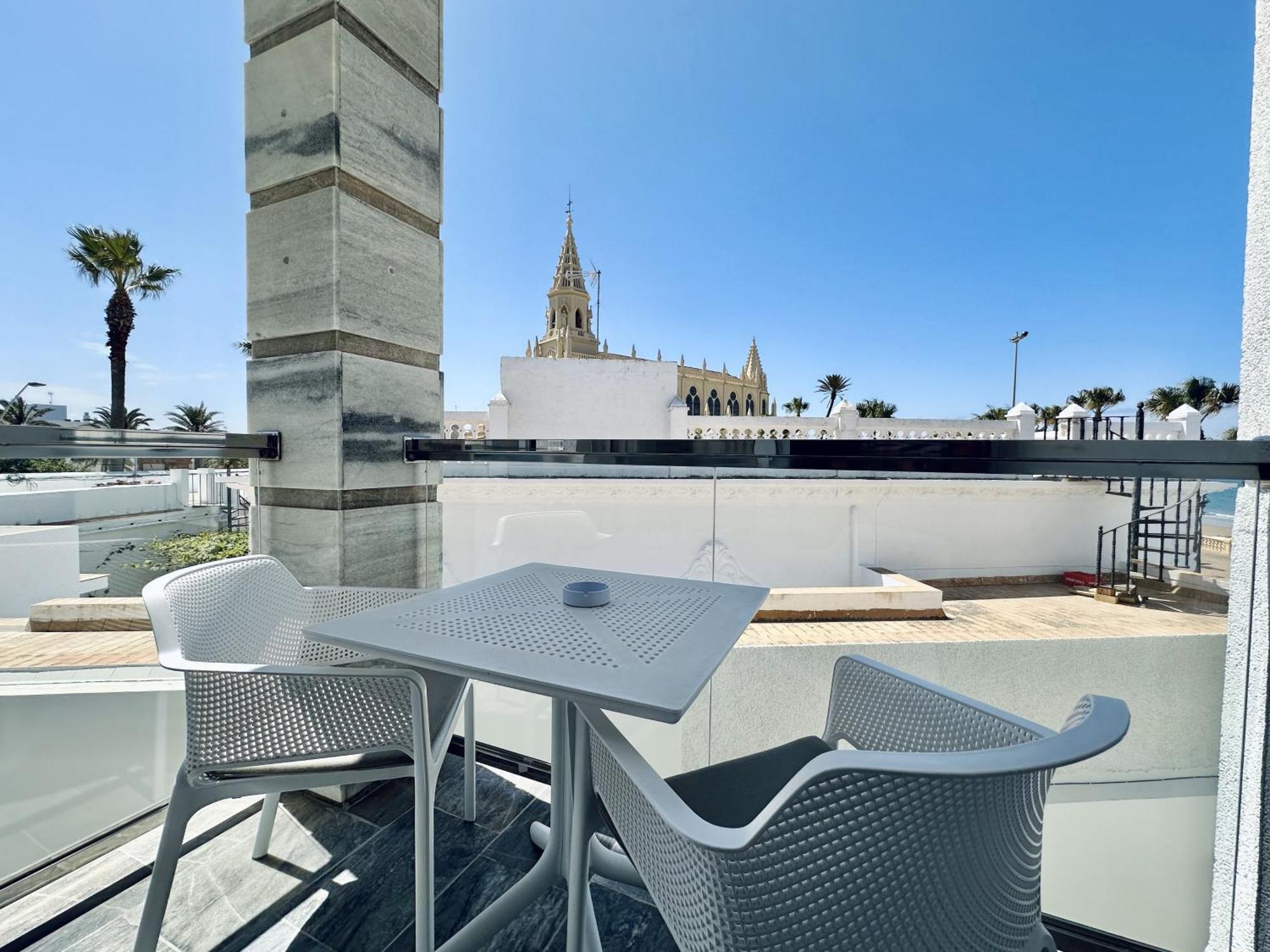One-Bedroom Apartment Terrace