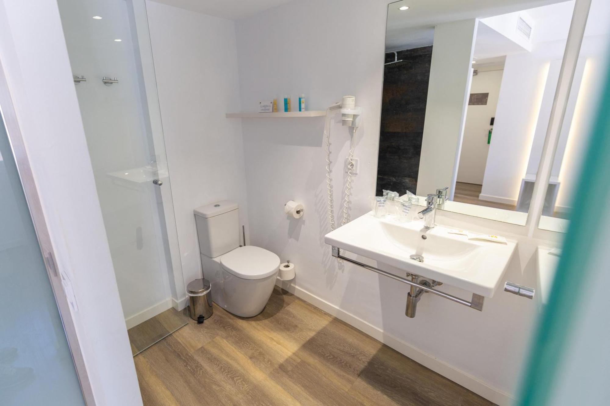 Junior Suite,1613432917:JPEG
