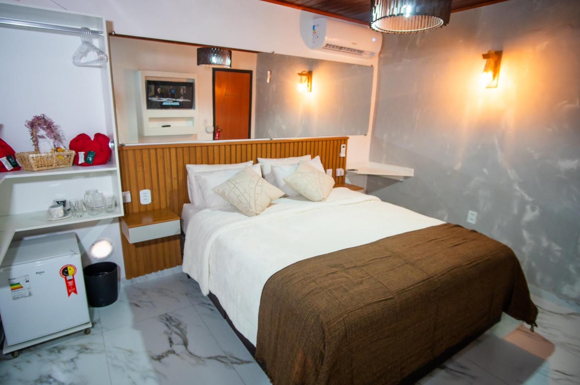 Queen Room Spa Bath
