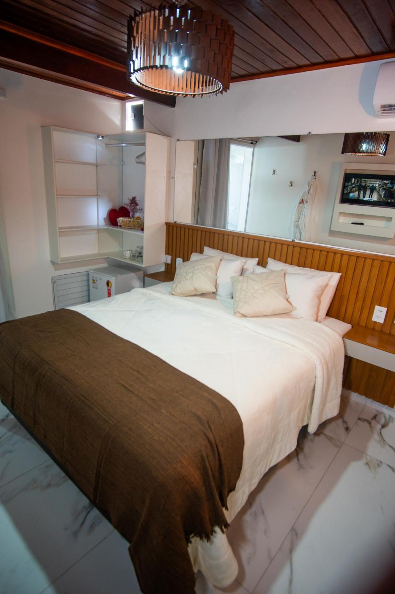 Queen Room Spa Bath