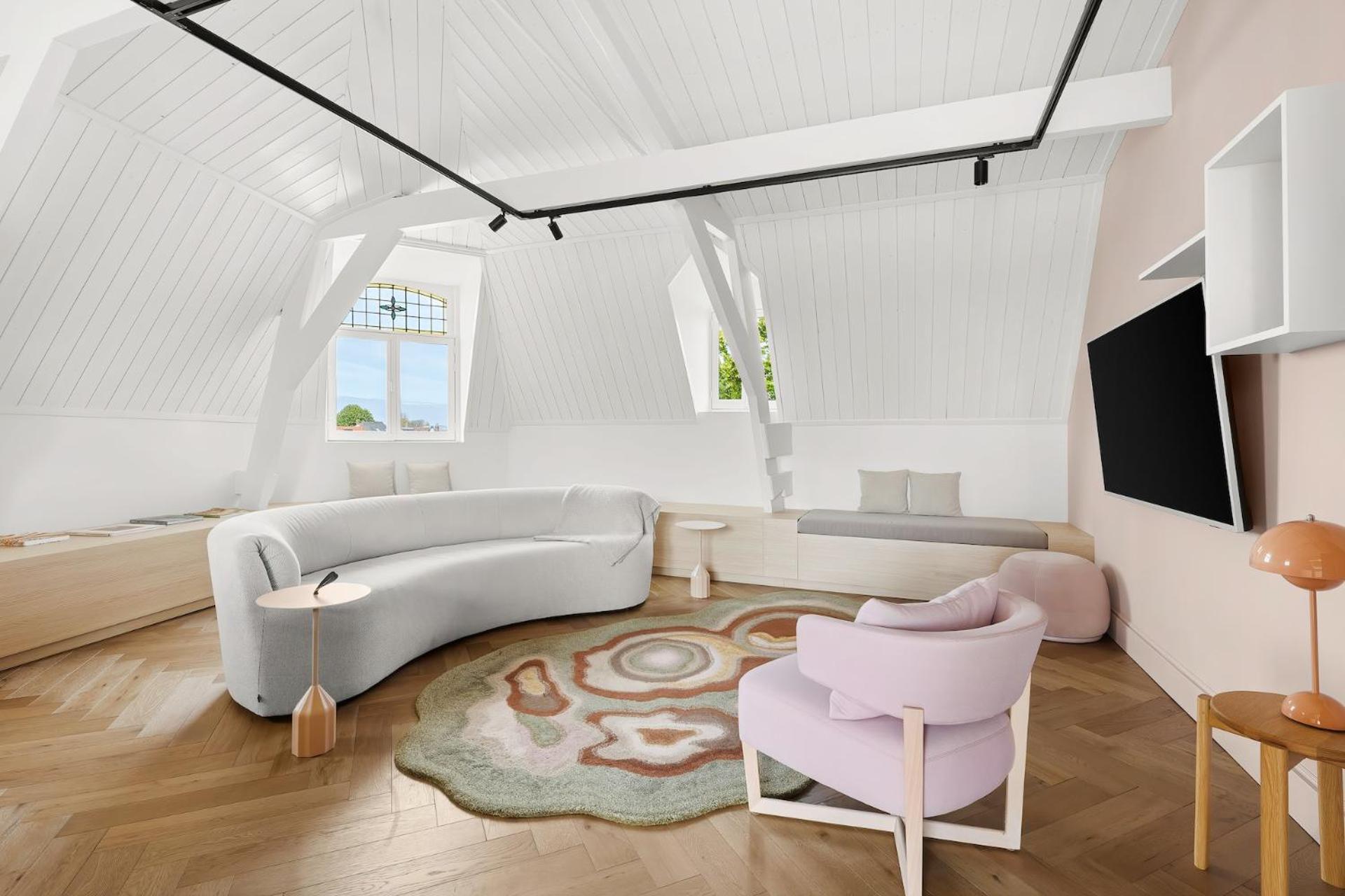 Penthouse Rooftop Terrace Sauna,1613484741:JPEG