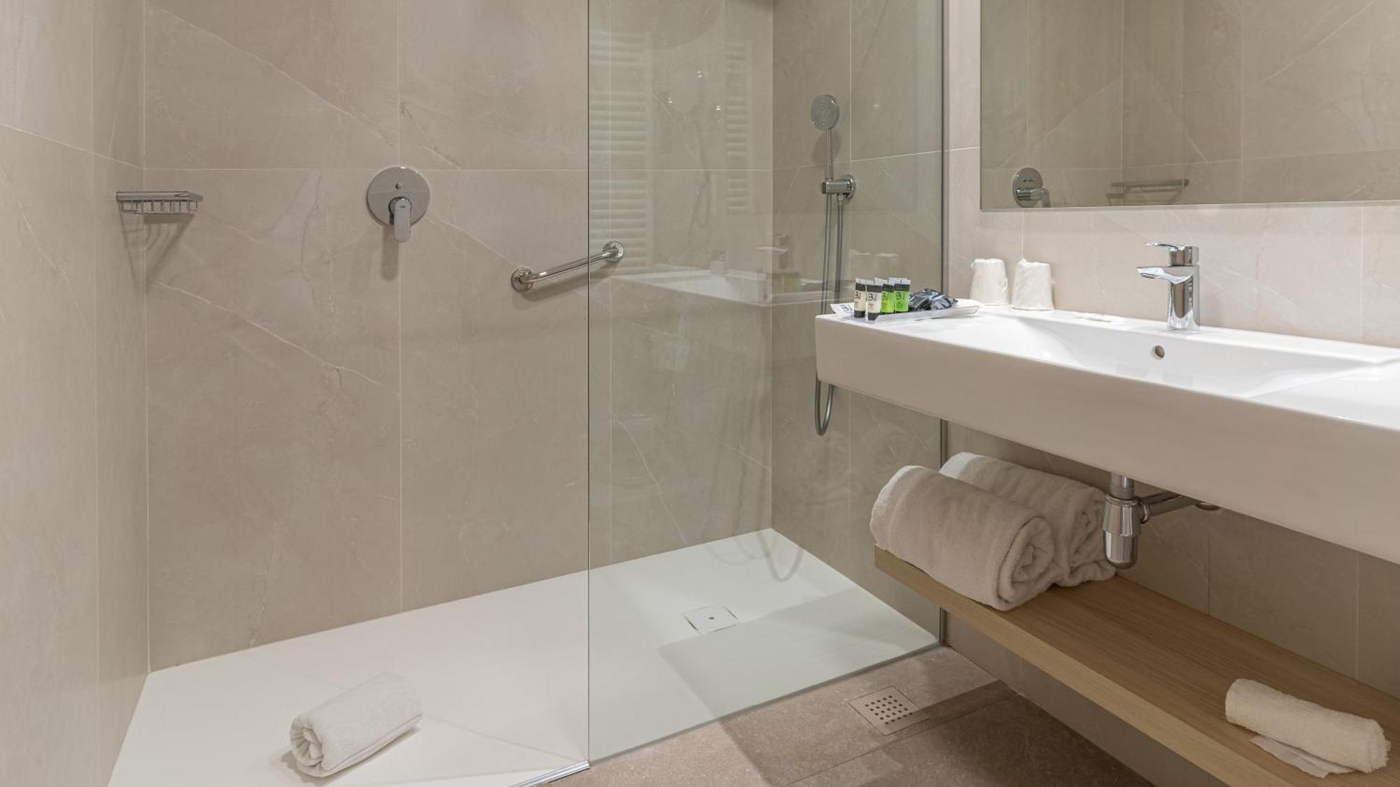Confort Twin Room,1706235370:JPEG