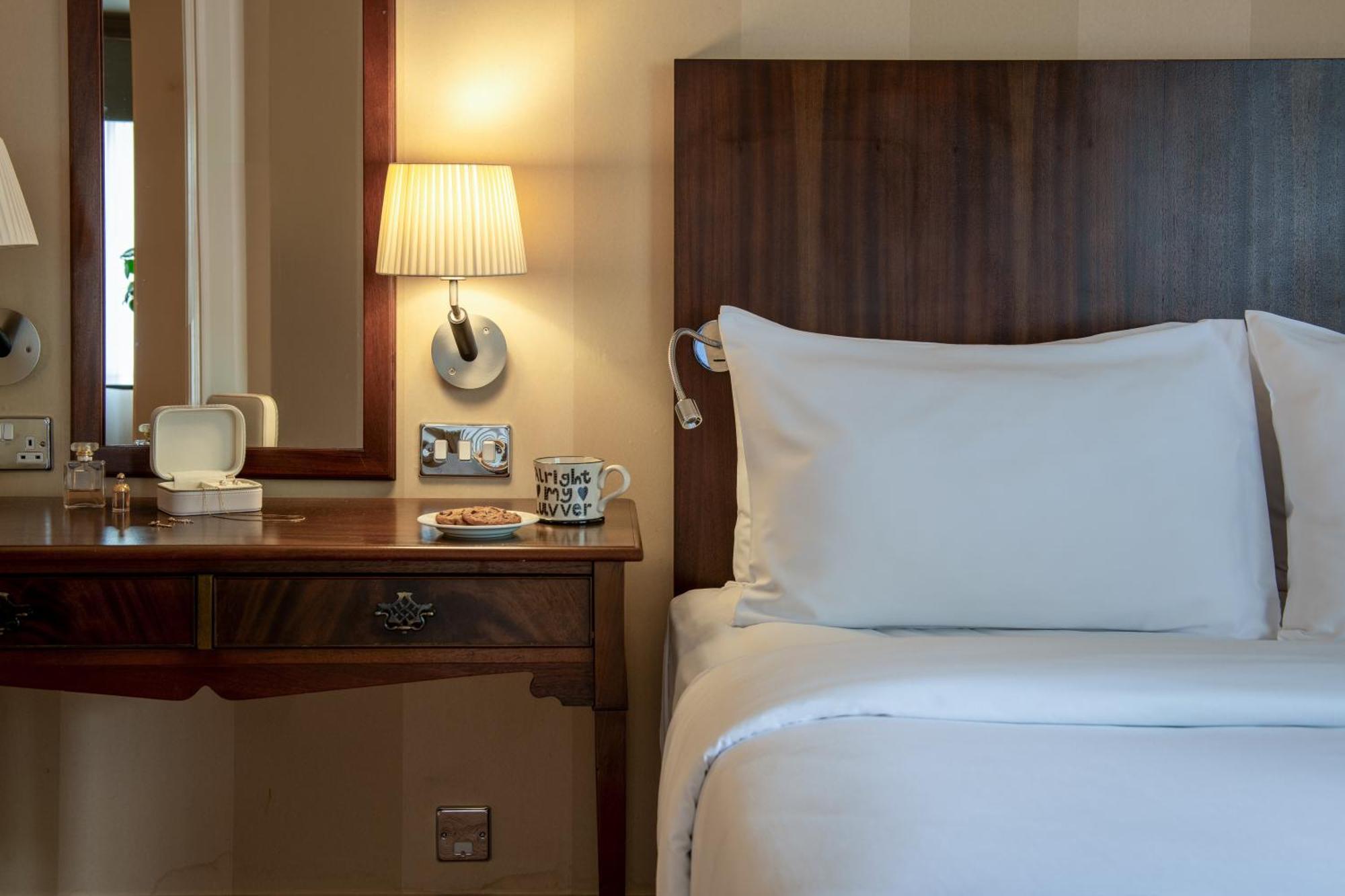 Junior Suite,1614778524:JPEG