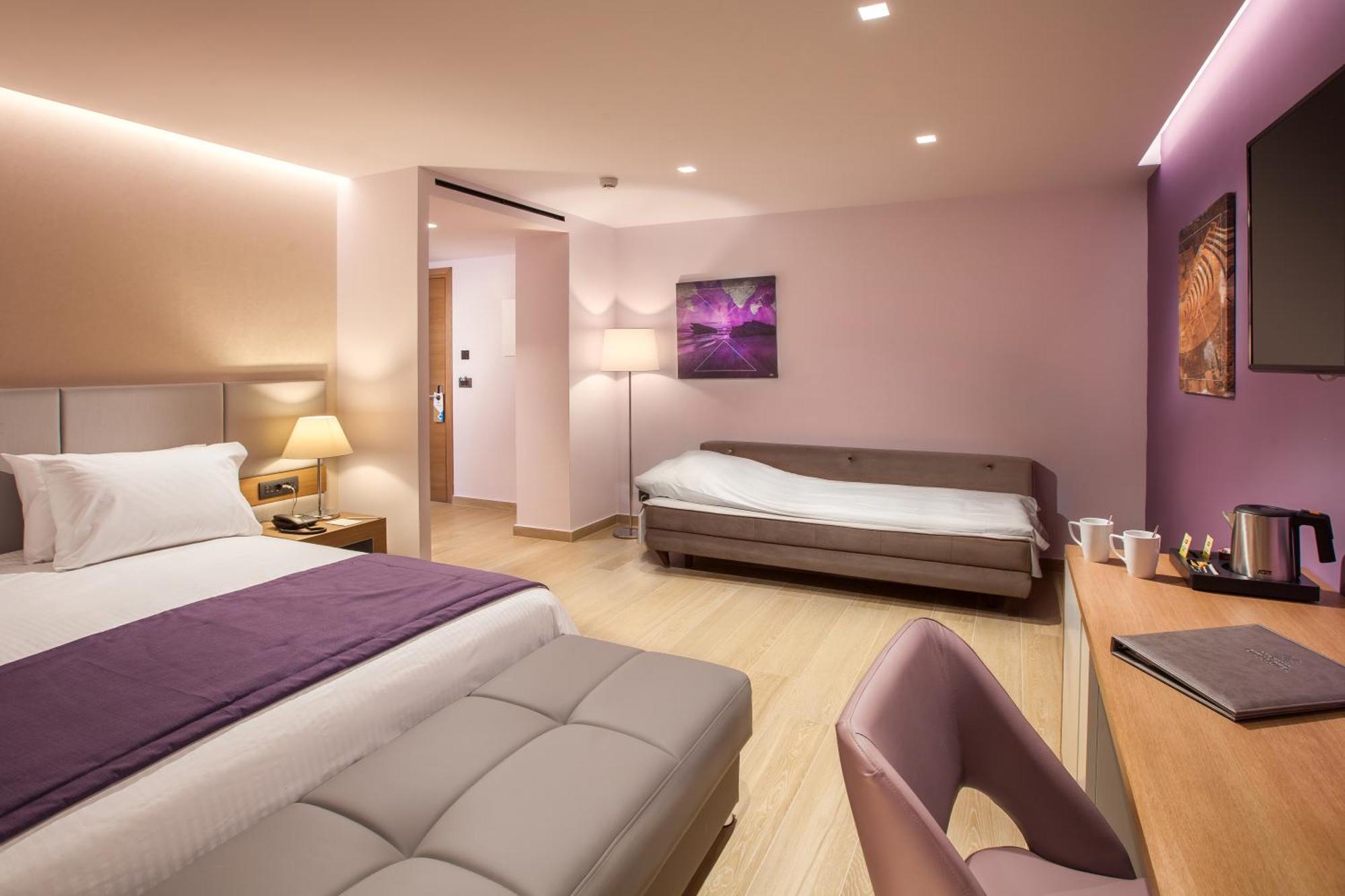 Junior Suite sofa bed,668928876:JPEG