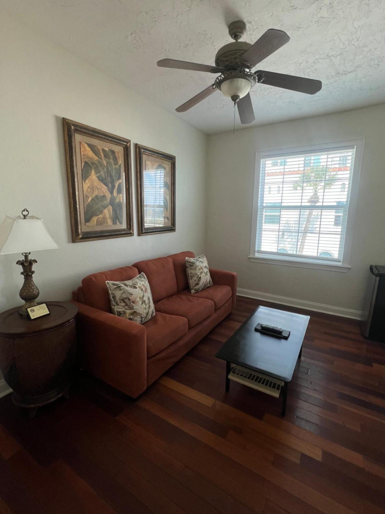 One-Bedroom Suite