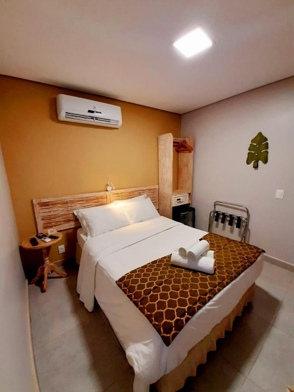 Standard Suite,1722938016:JPEG
