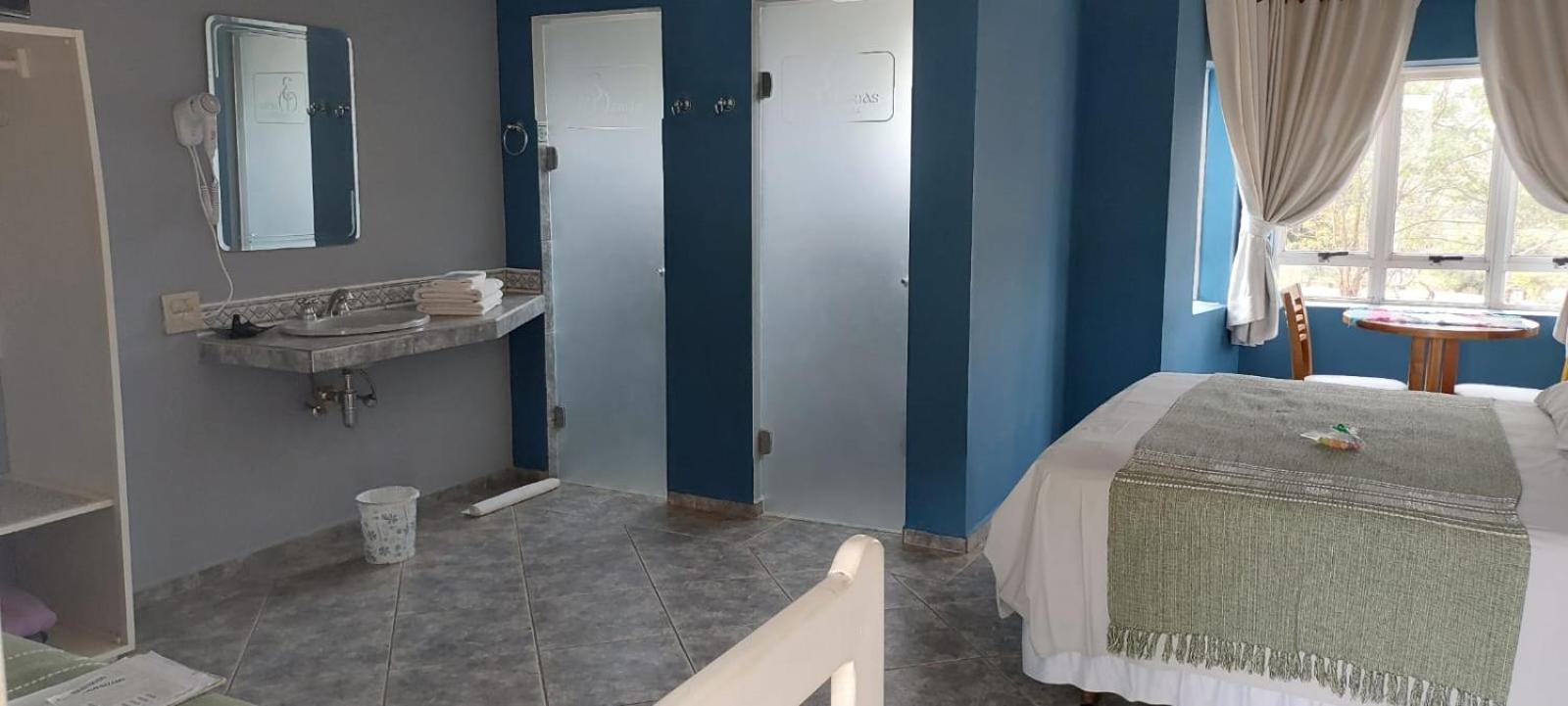 Triple Room,1613678181:JPEG