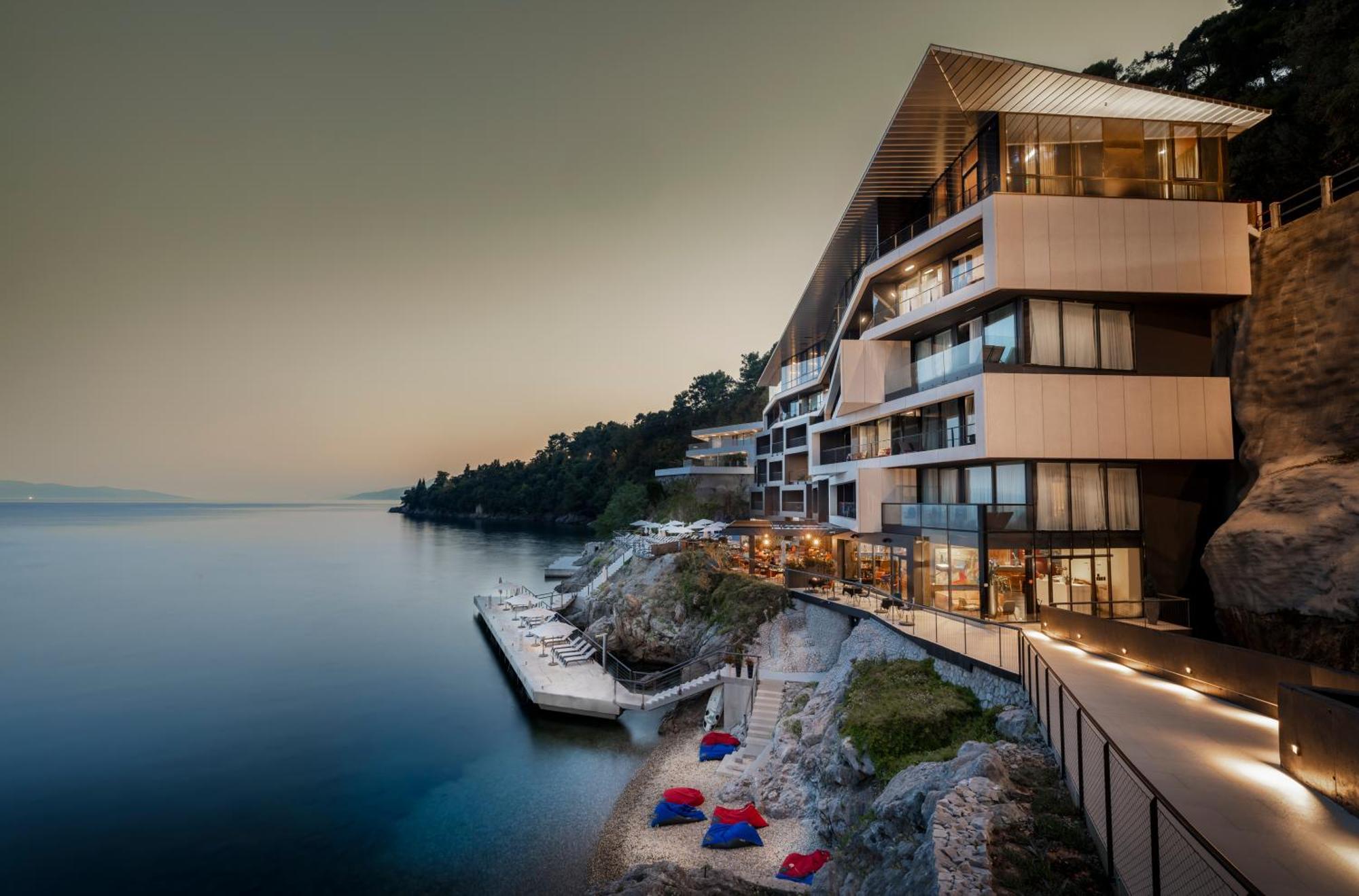 Superior Double or Twin Room Sea View