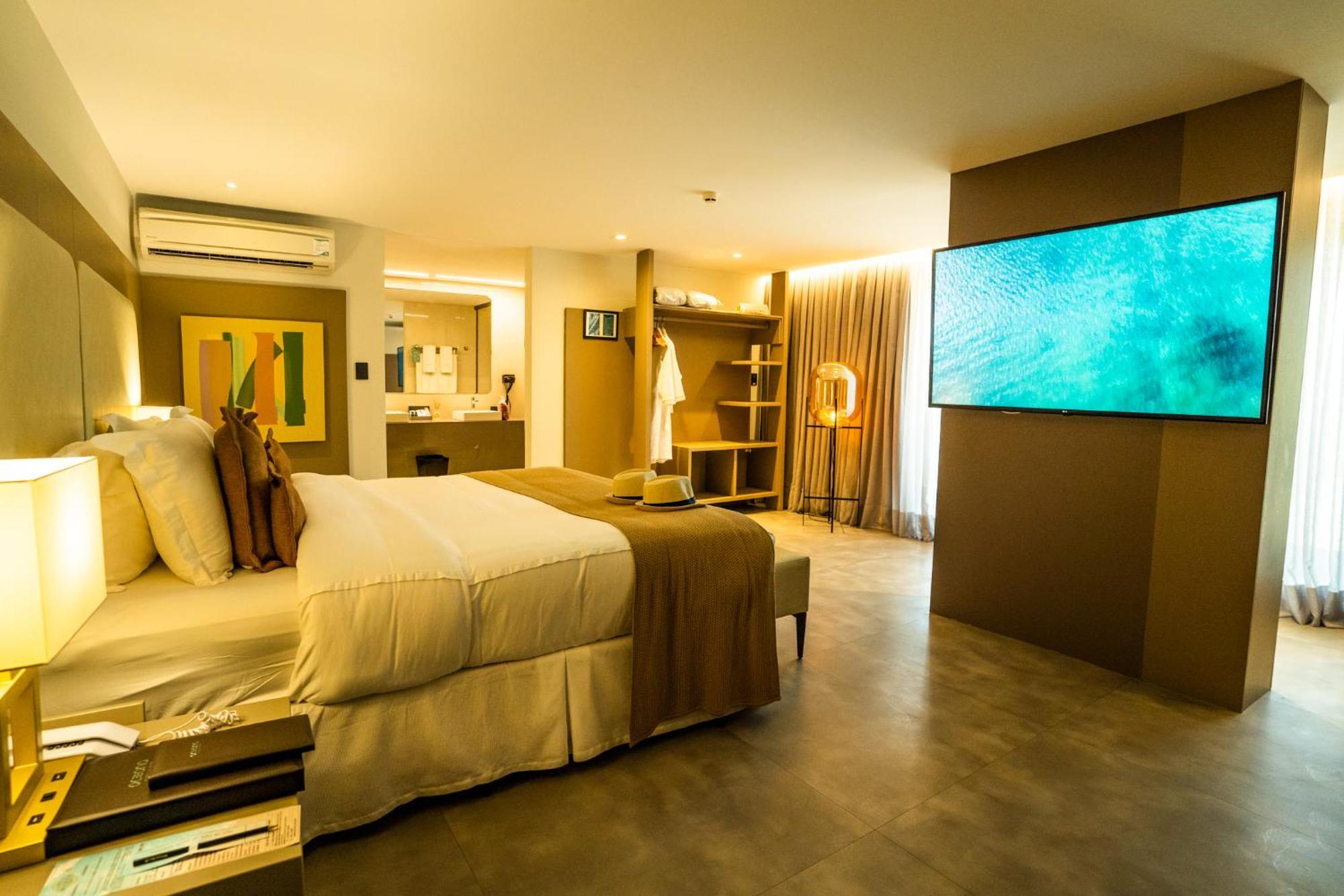 Premium Suite