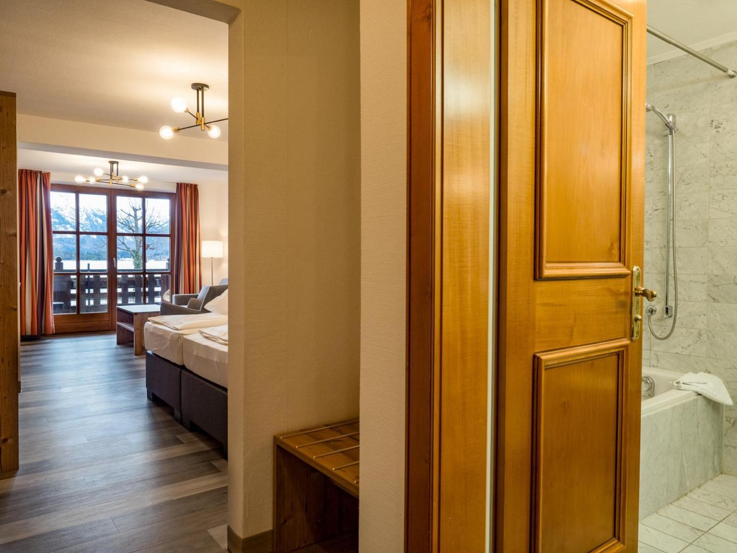 Loge Room