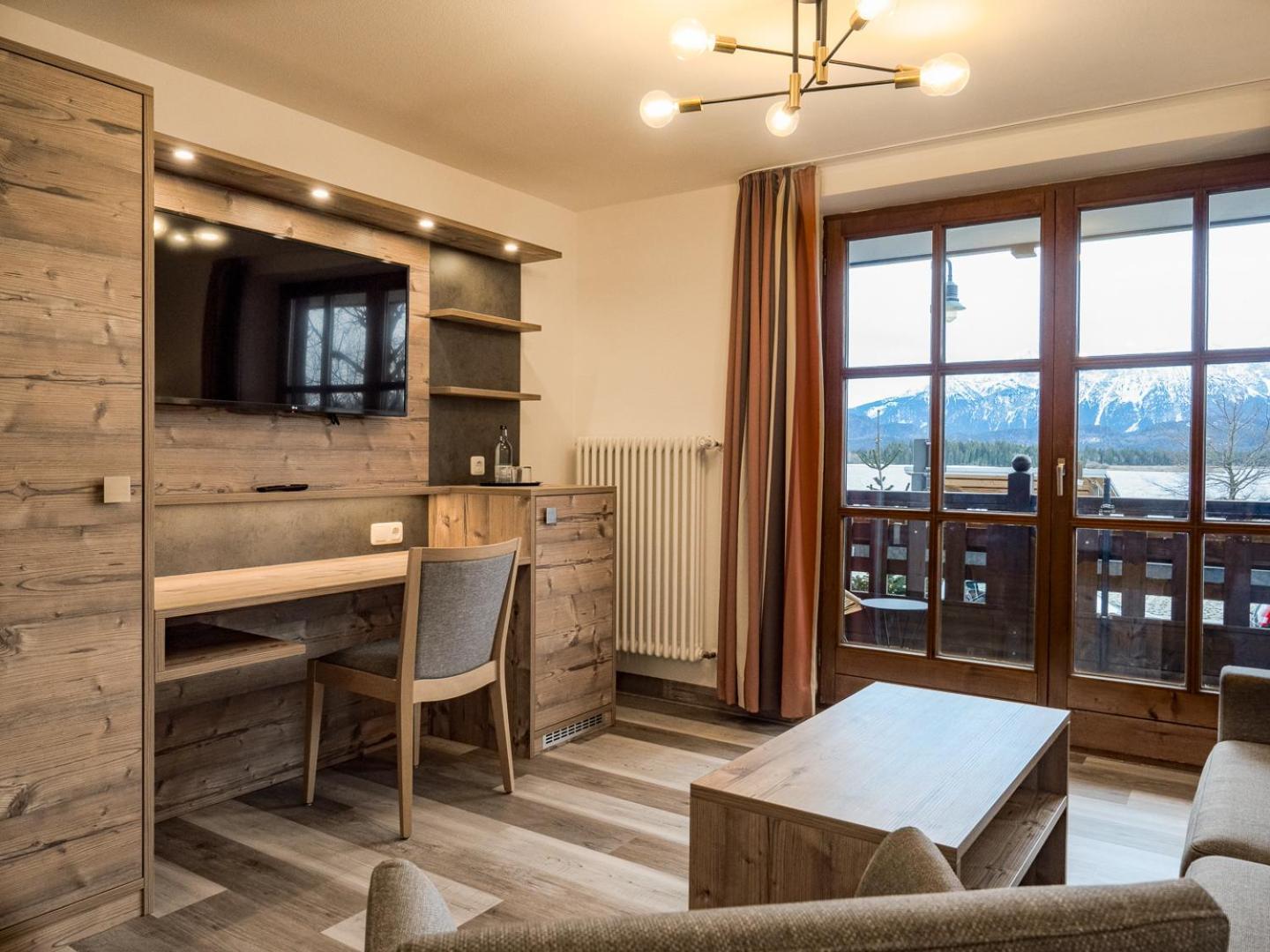 Loge Room