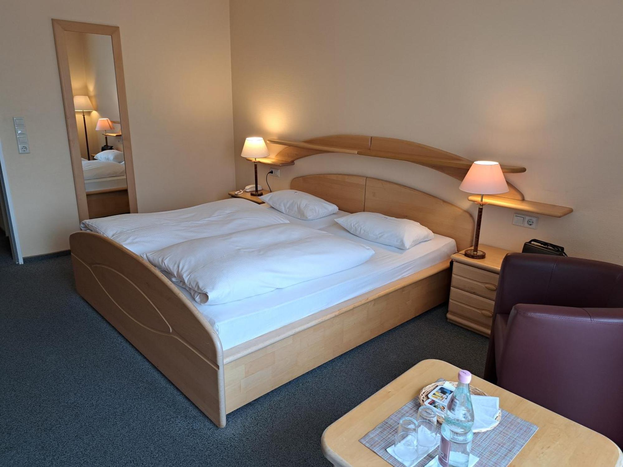 Double Room,1293375538:JPEG