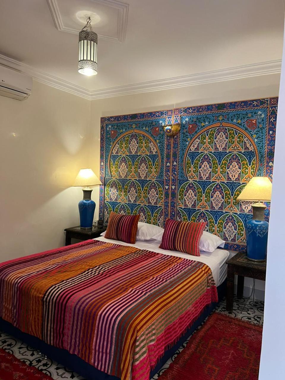 Standard Twin Room Sofa