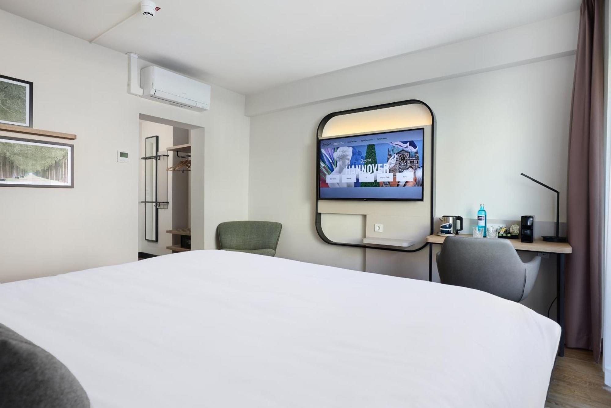 Double Room Balcony,1614774964:JPEG
