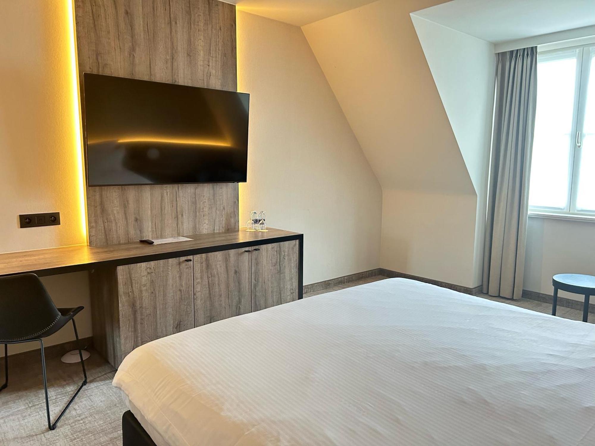 Comfort King Room