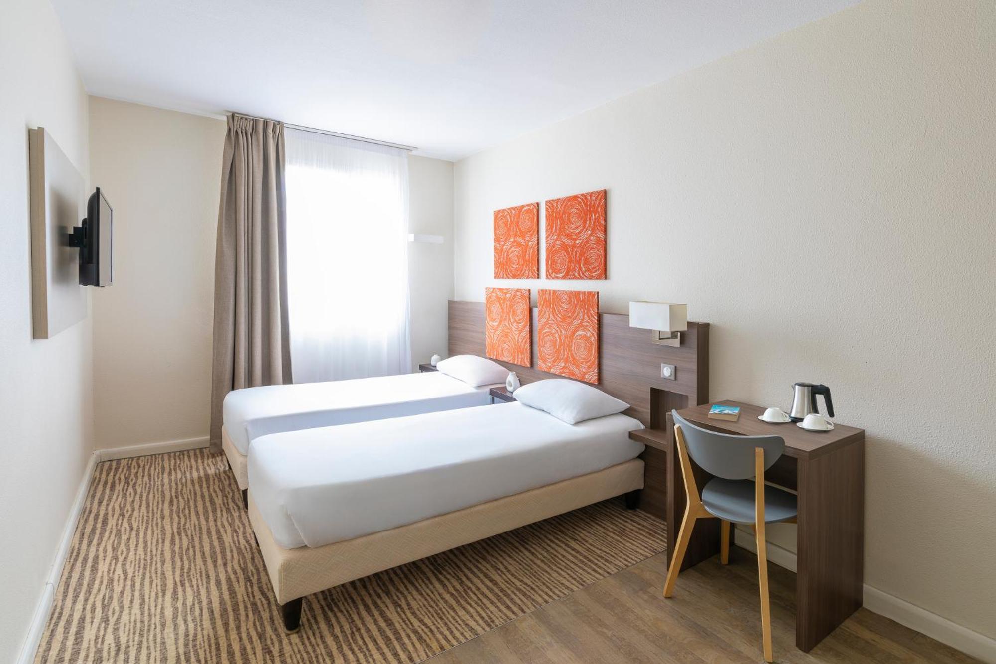 Standard Twin Room,1616422216:JPEG