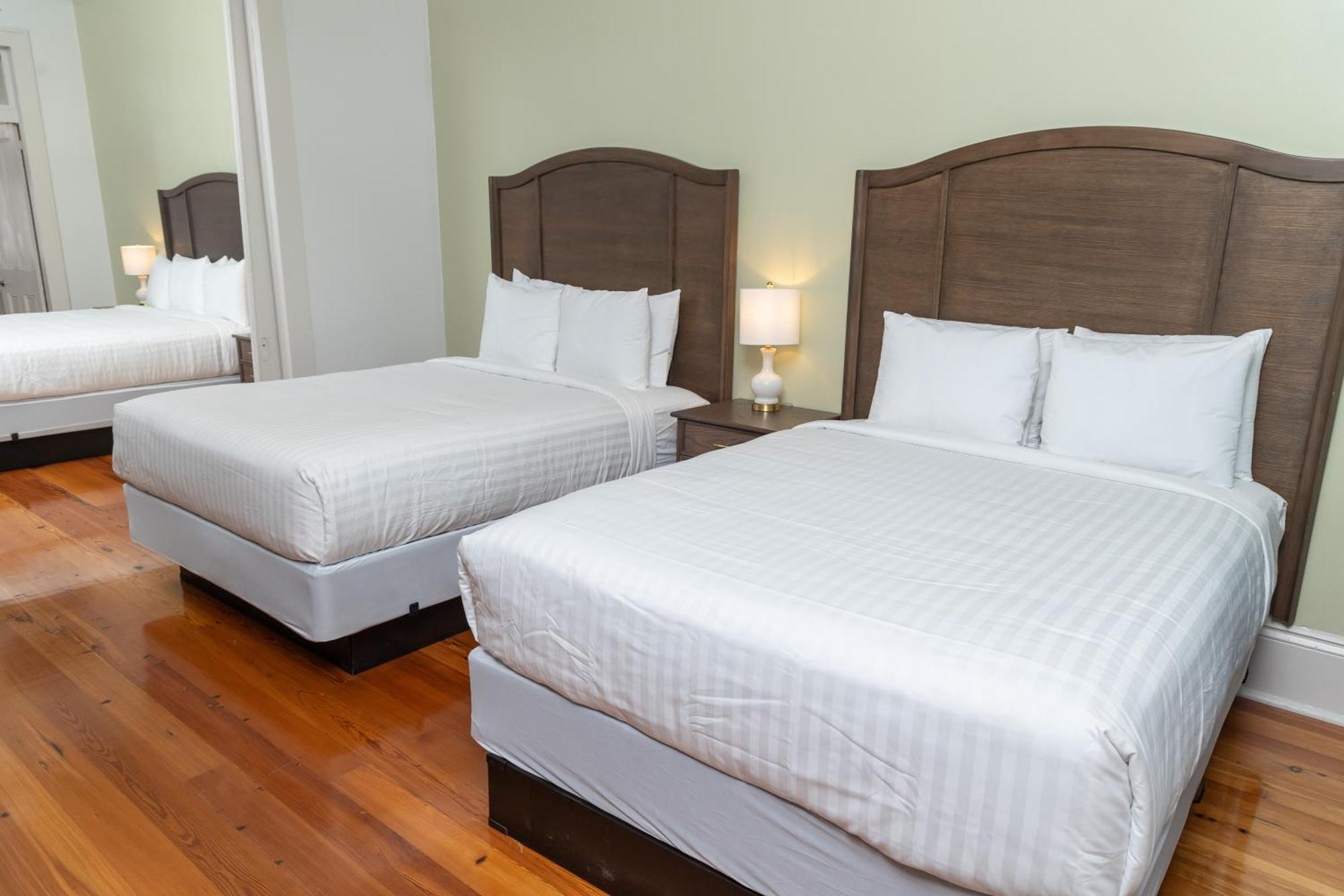 Deluxe One-Bedroom Suite