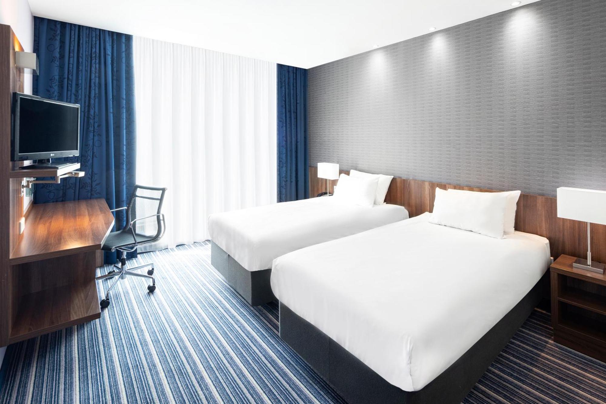 Standard Twin Room,1614793858:JPEG