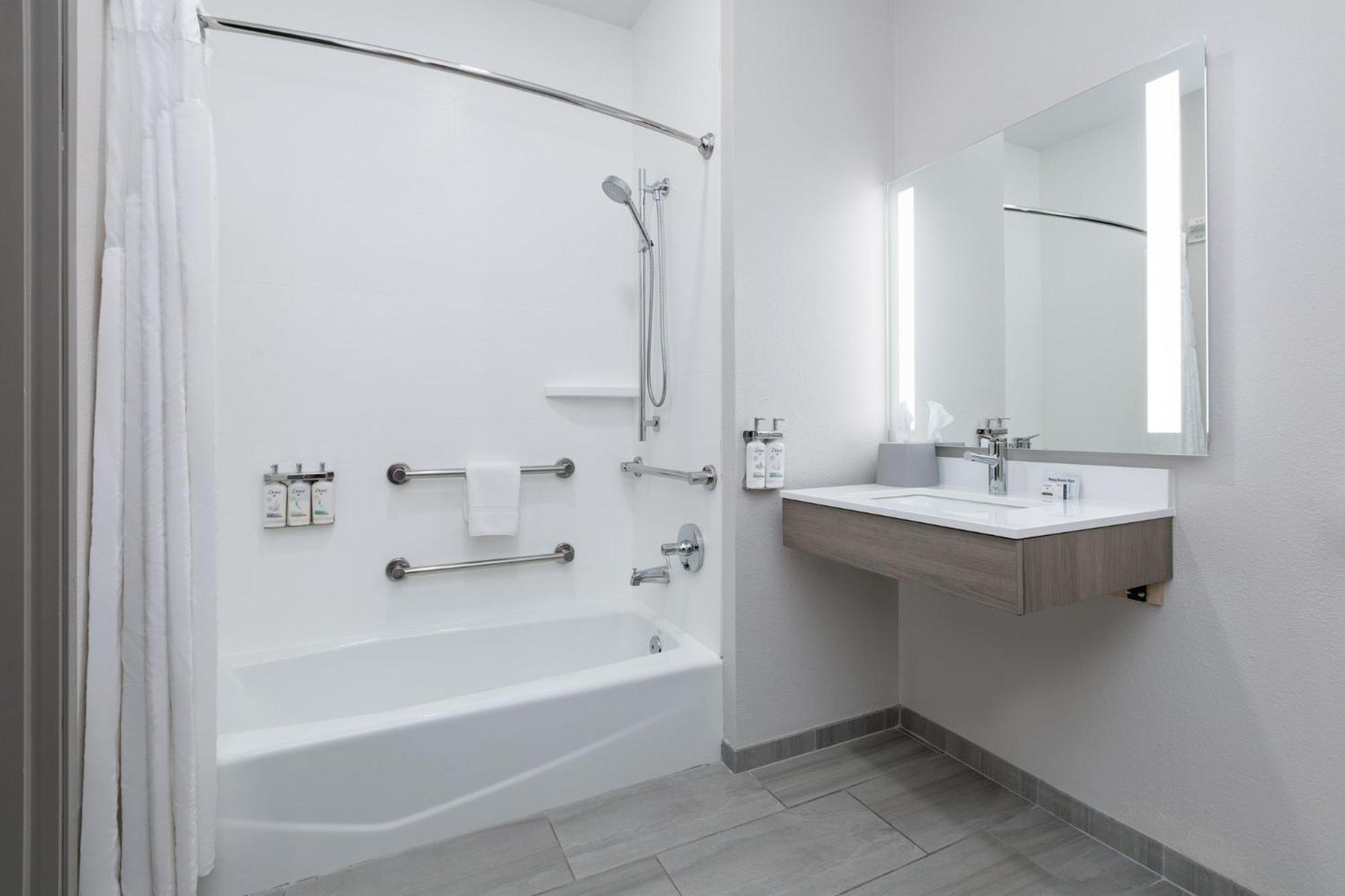 Suite Two Queen Beds Communications Access