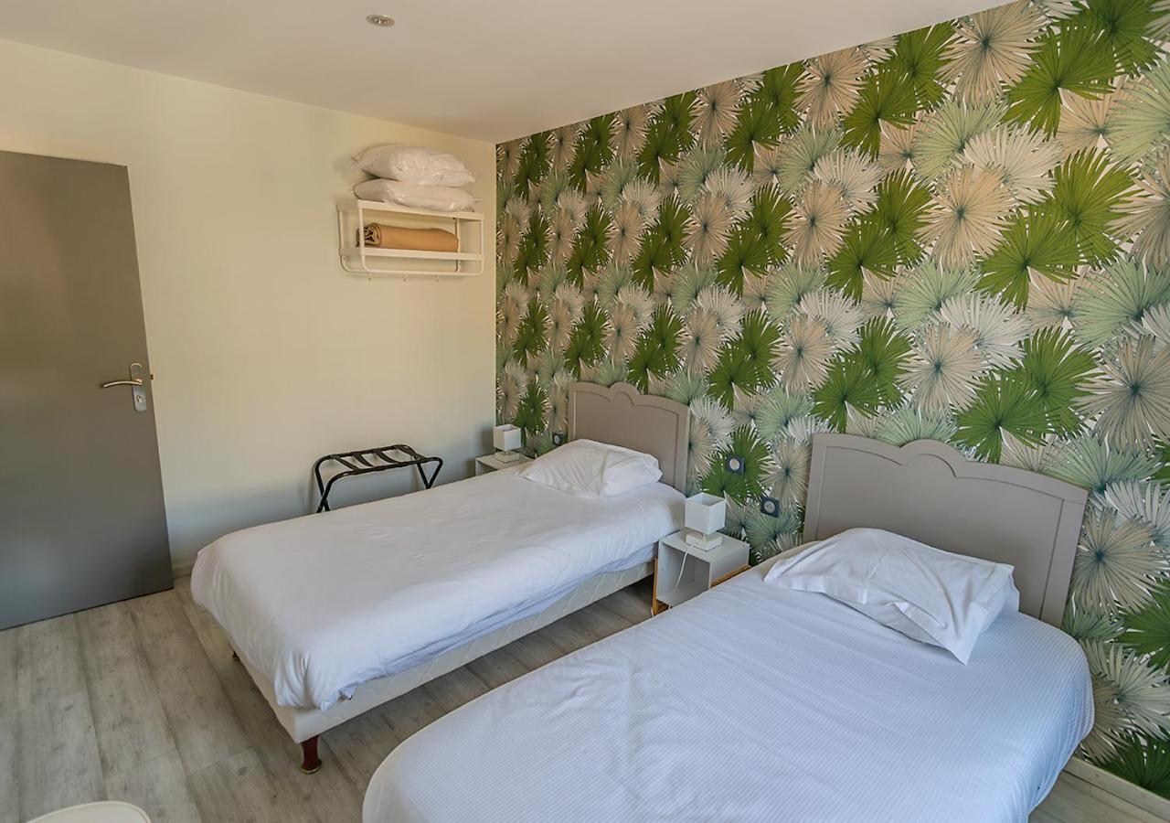Standard Family Room,1615392761:JPEG