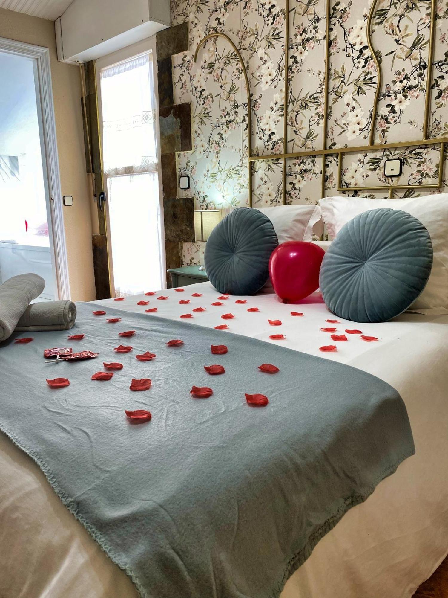 Superior Double Room Big Hydromassage Bath Balcony