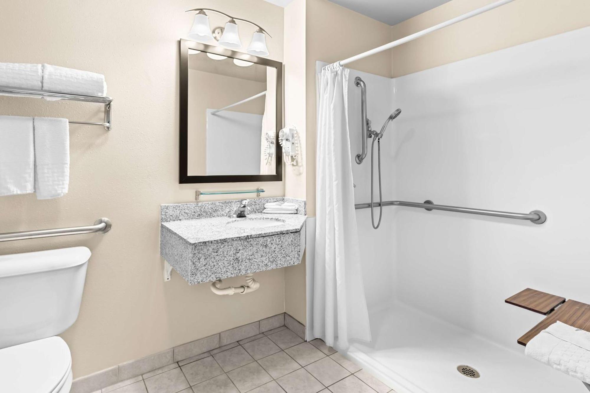 King Room Roll Shower Mobility Access