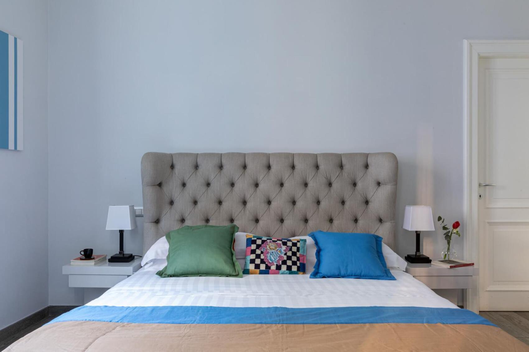 One-Bedroom Deluxe Apartment
