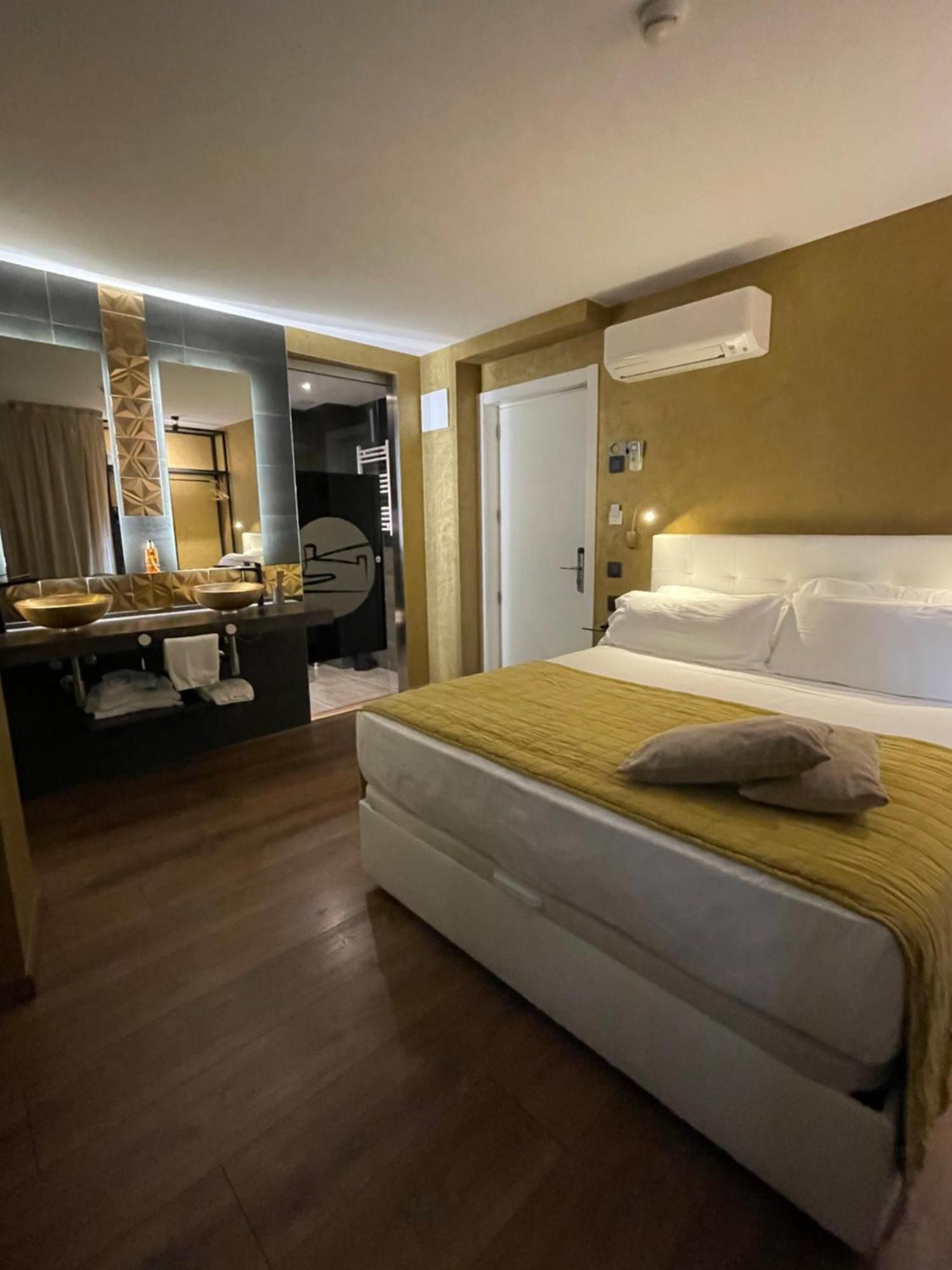 Deluxe Double Room Balcony