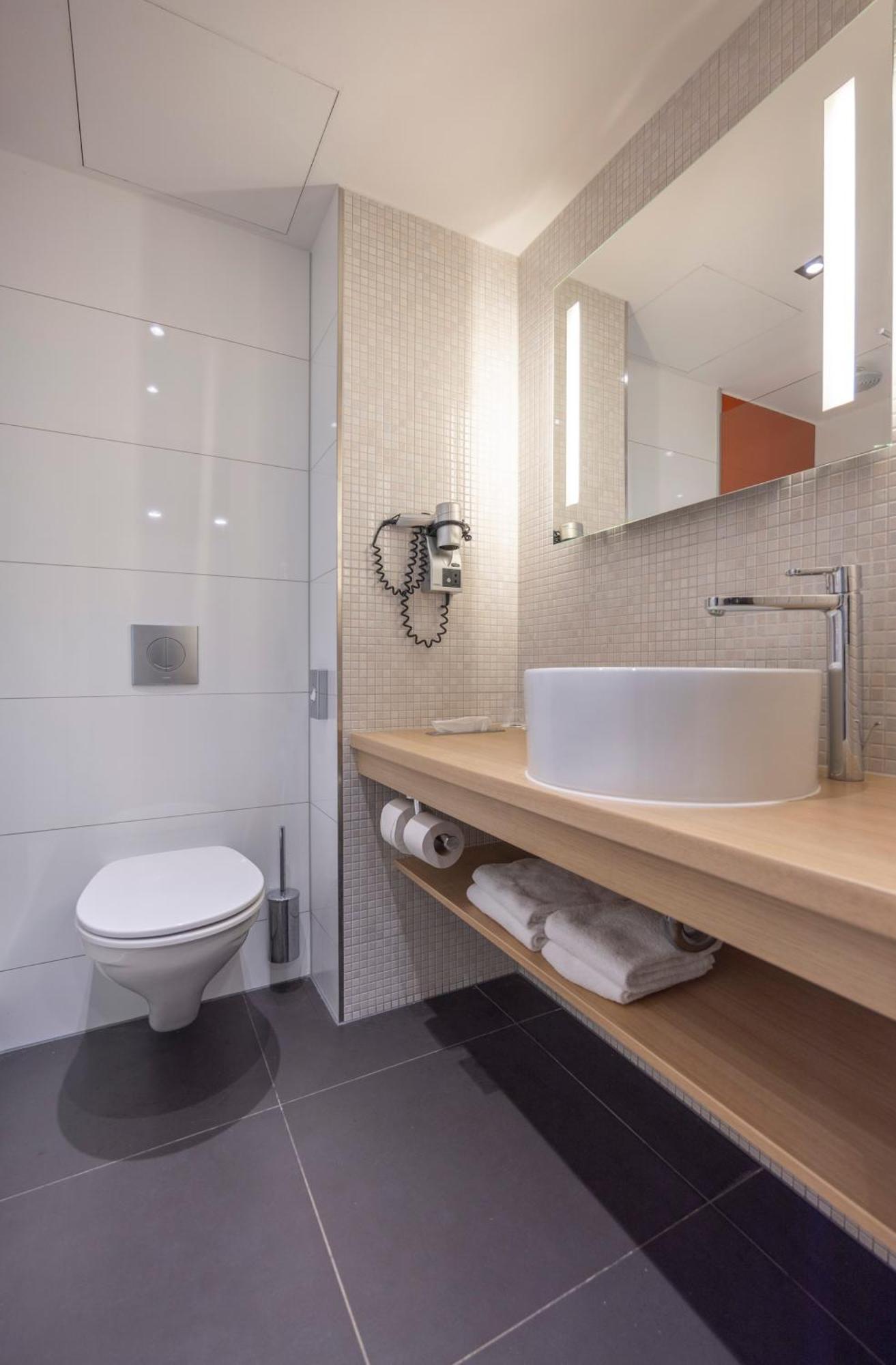 Comfort Twin Room