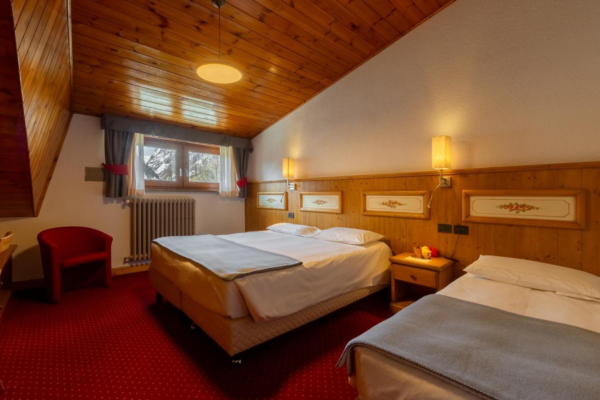 Triple Room,1218224647:JPEG