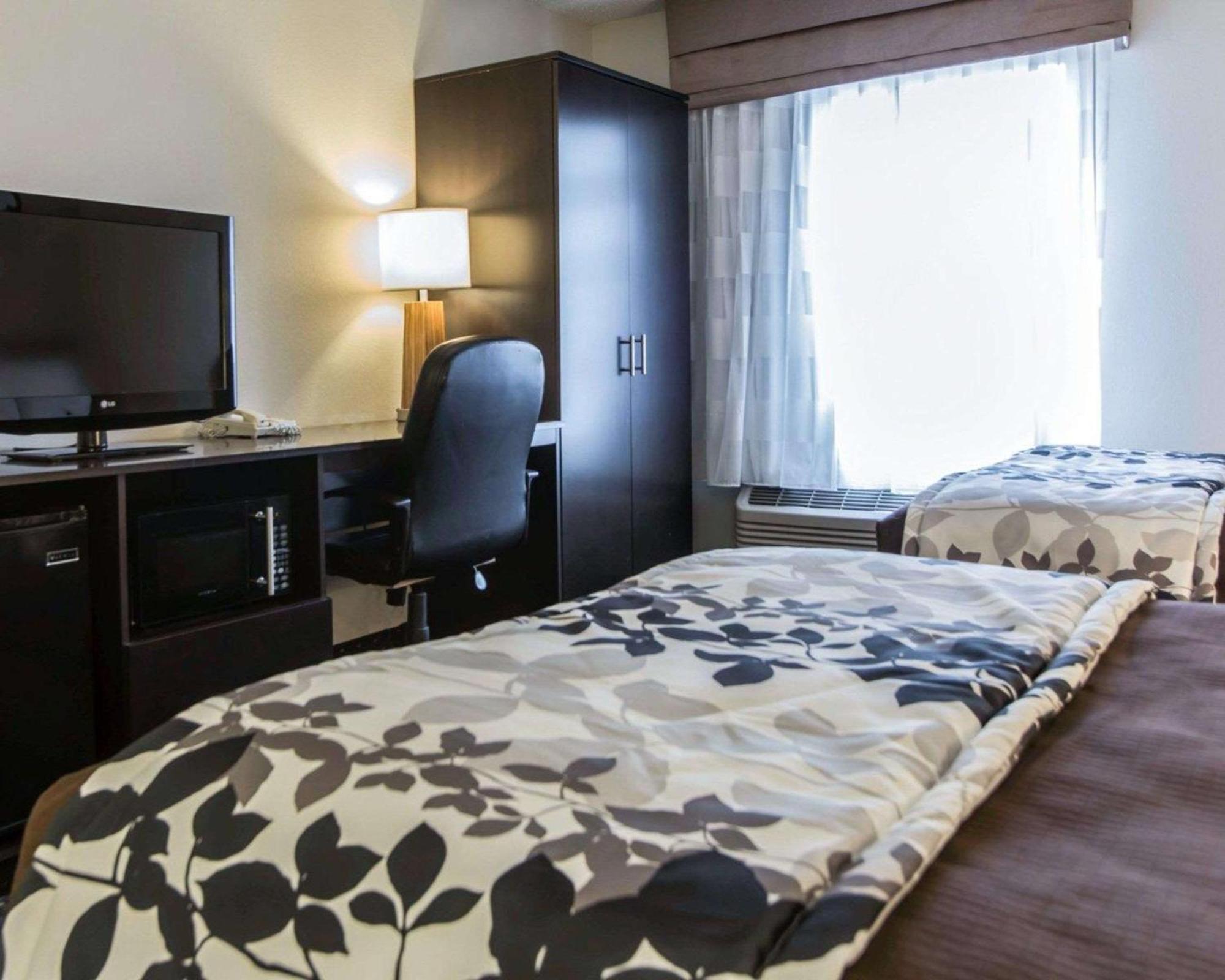 Double Room Two Double Beds Non-Smoking