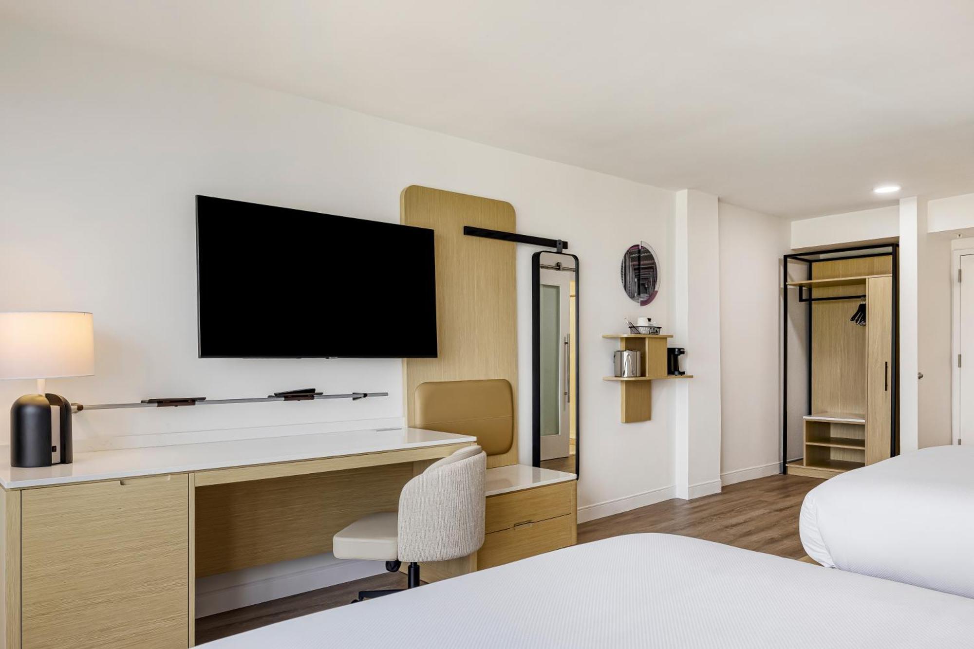 Standard Queen Room Two Queen Beds