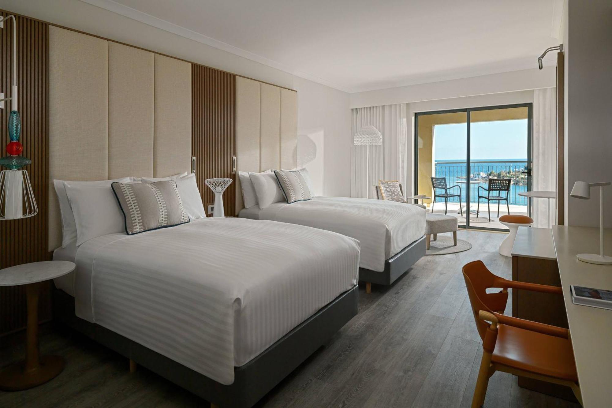 Deluxe Sea View Room 2 Queen Beds Balcony
