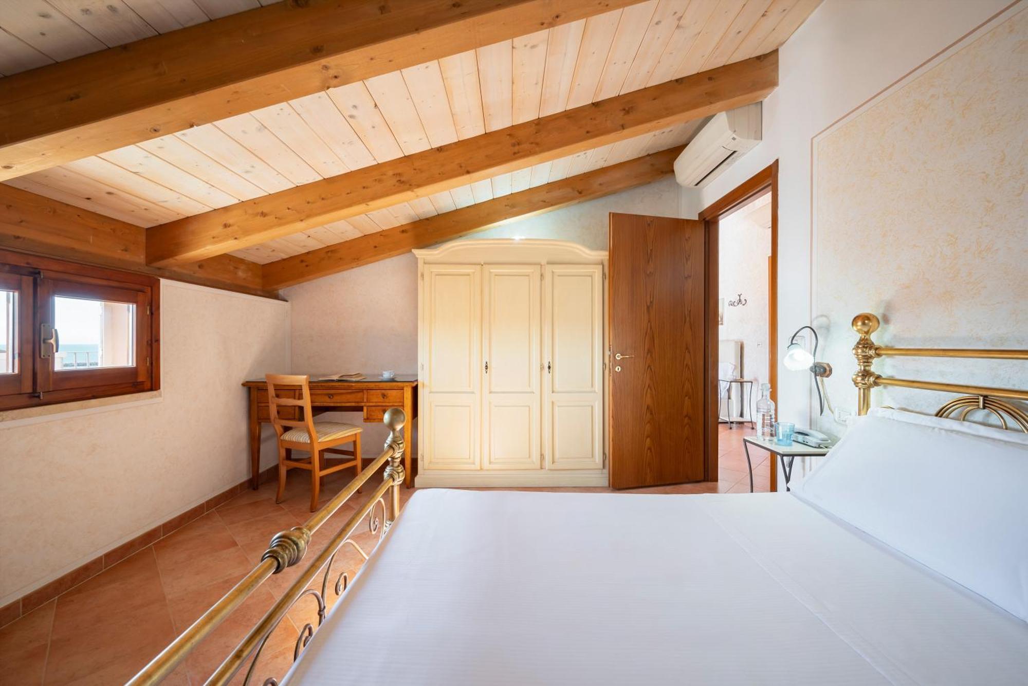 Quadruple Room Sea View