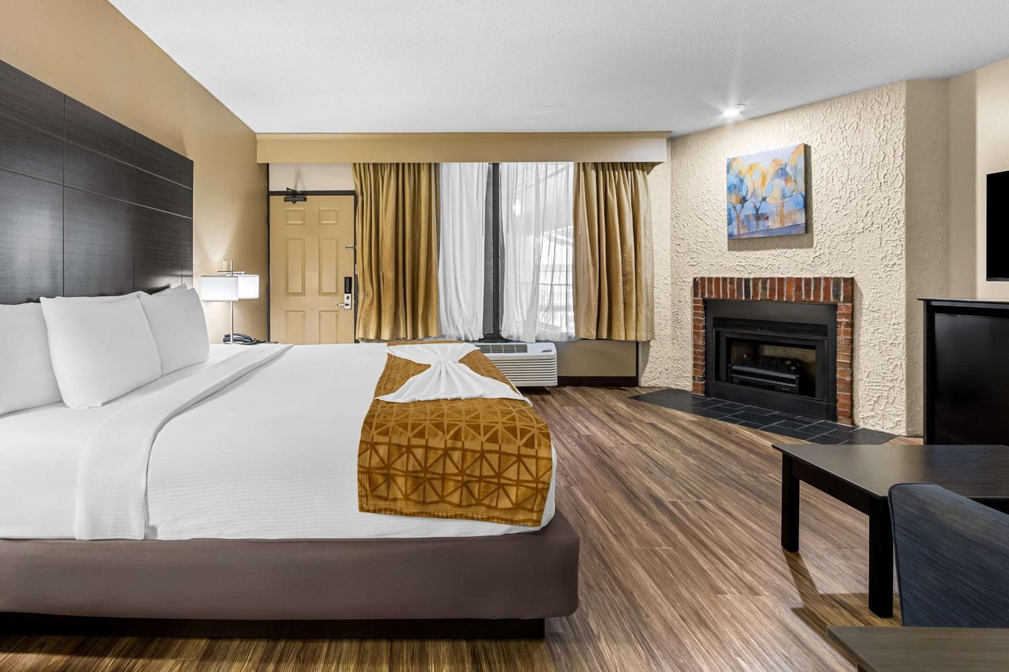 King Room with Sofa Bed and Walk In Shower
