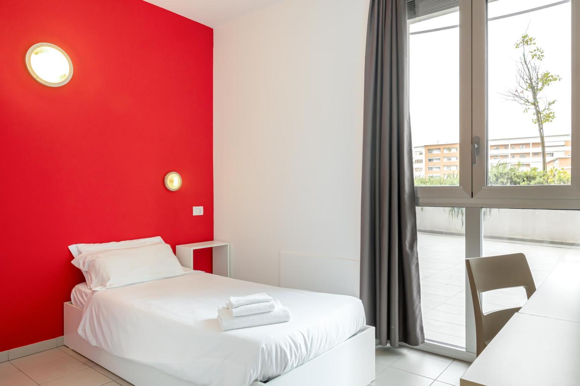 Single Room,1616442399:JPEG