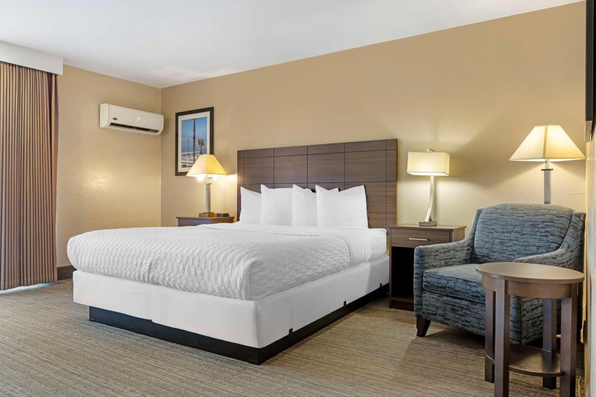 King Room Roll Shower Disability Access or Non-Smoking