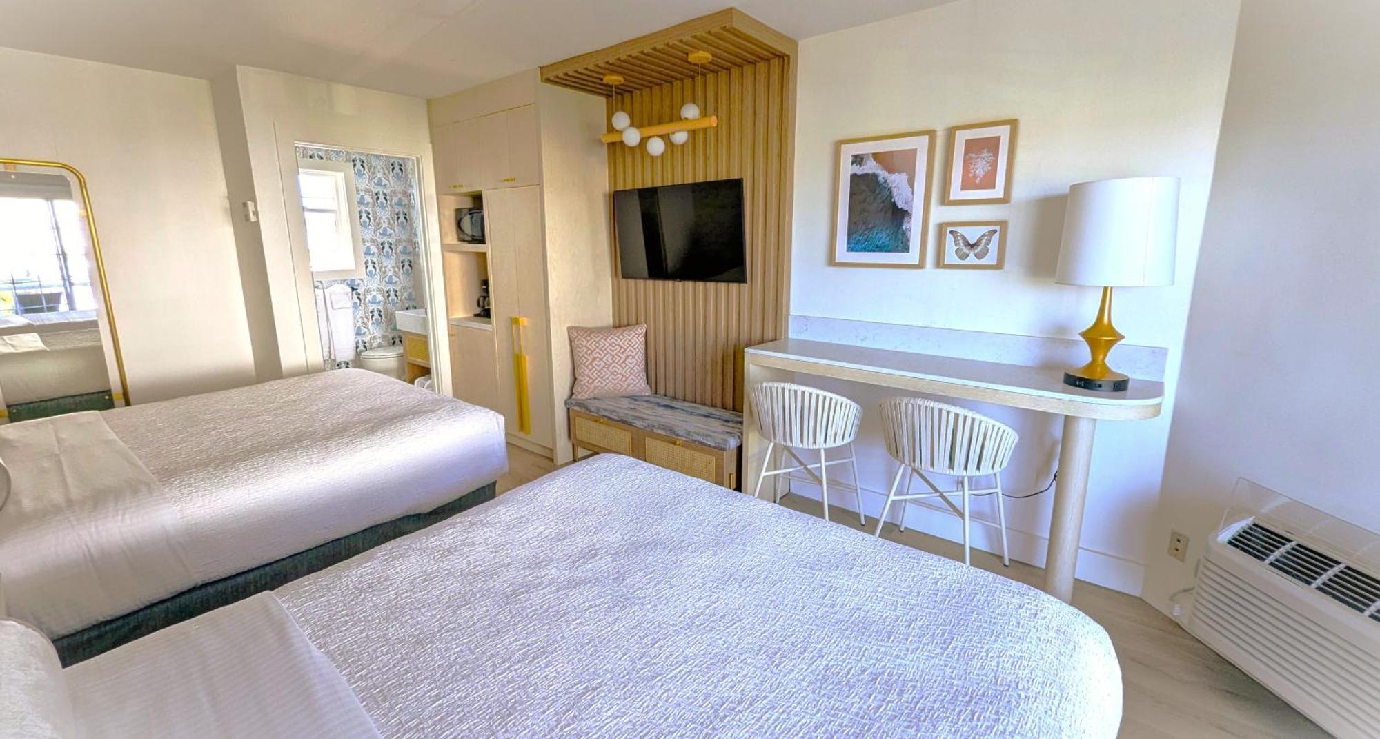 Deluxe Queen Room Two Queen Beds