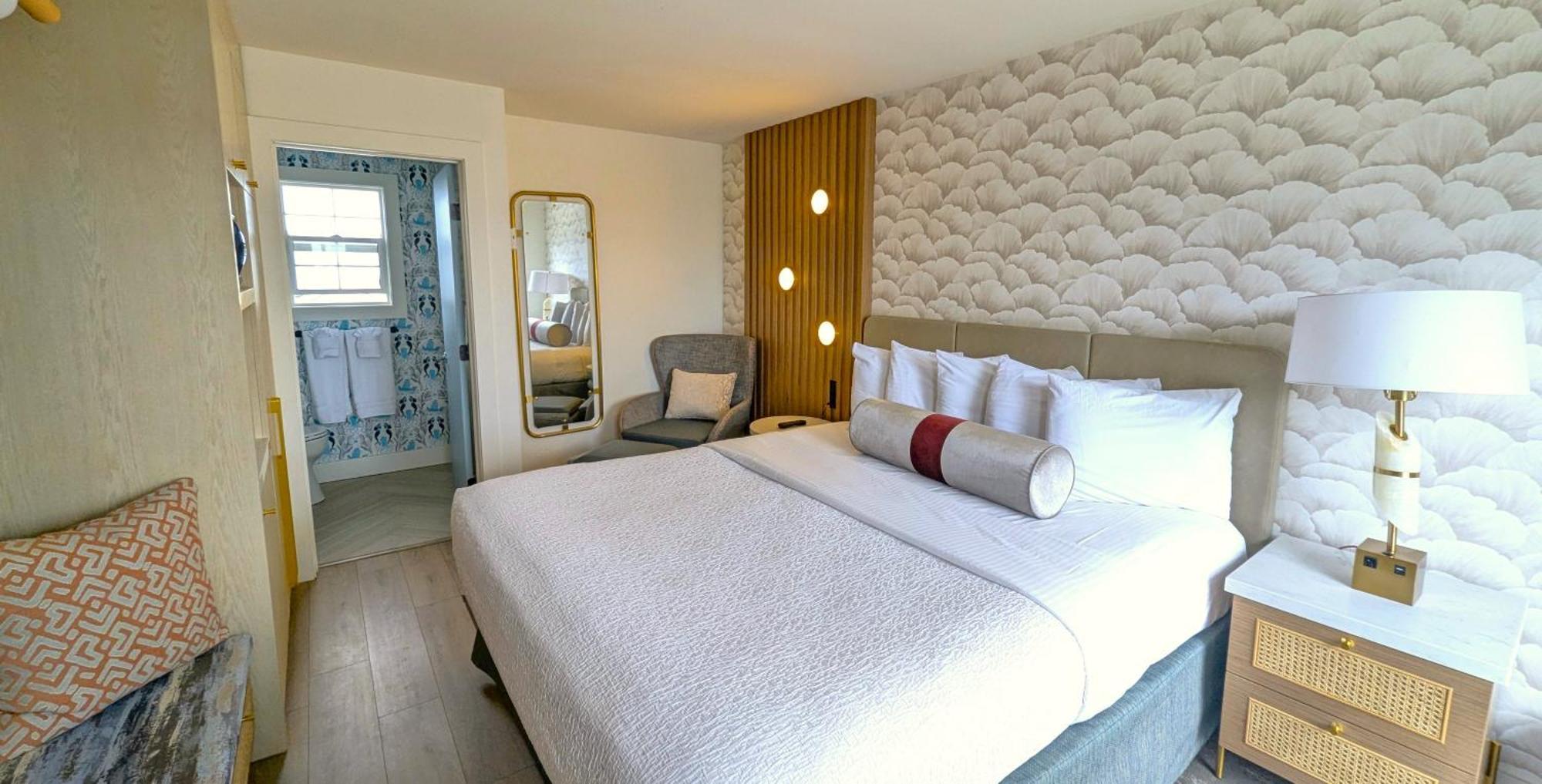 King Room,1639566590:JPEG