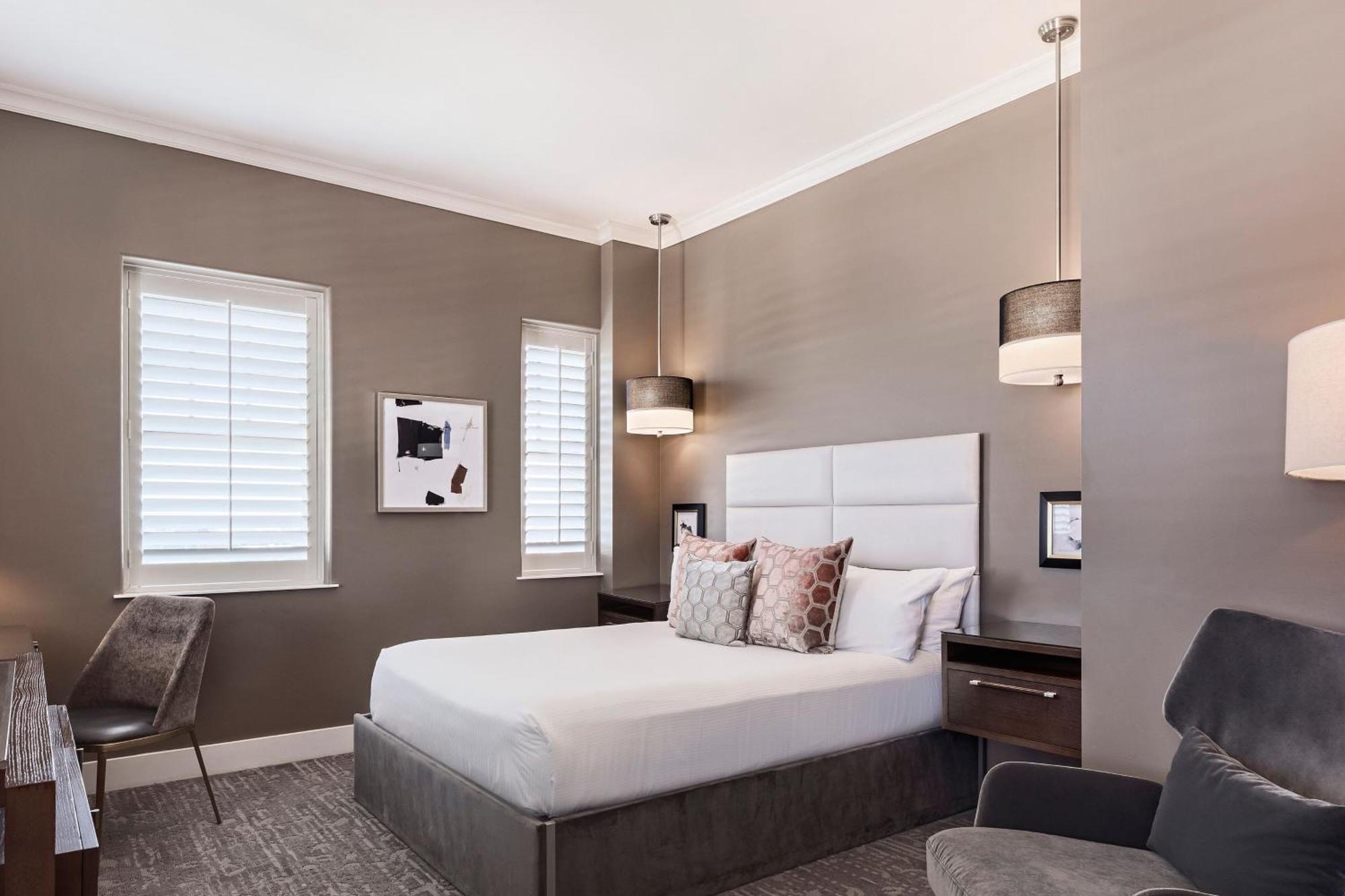 Queen Room
