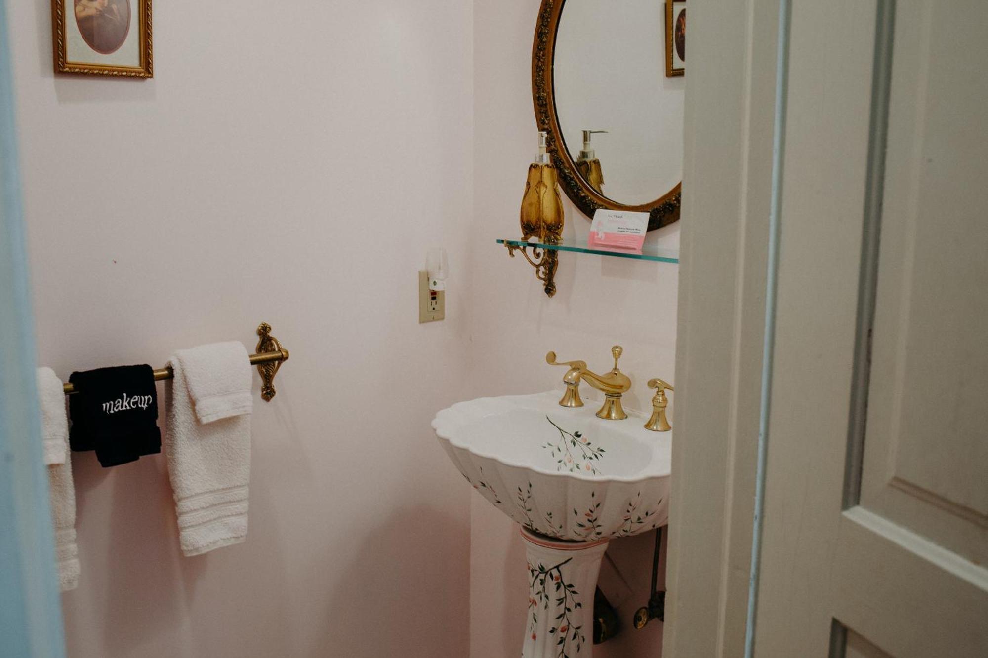 Queen Suite
