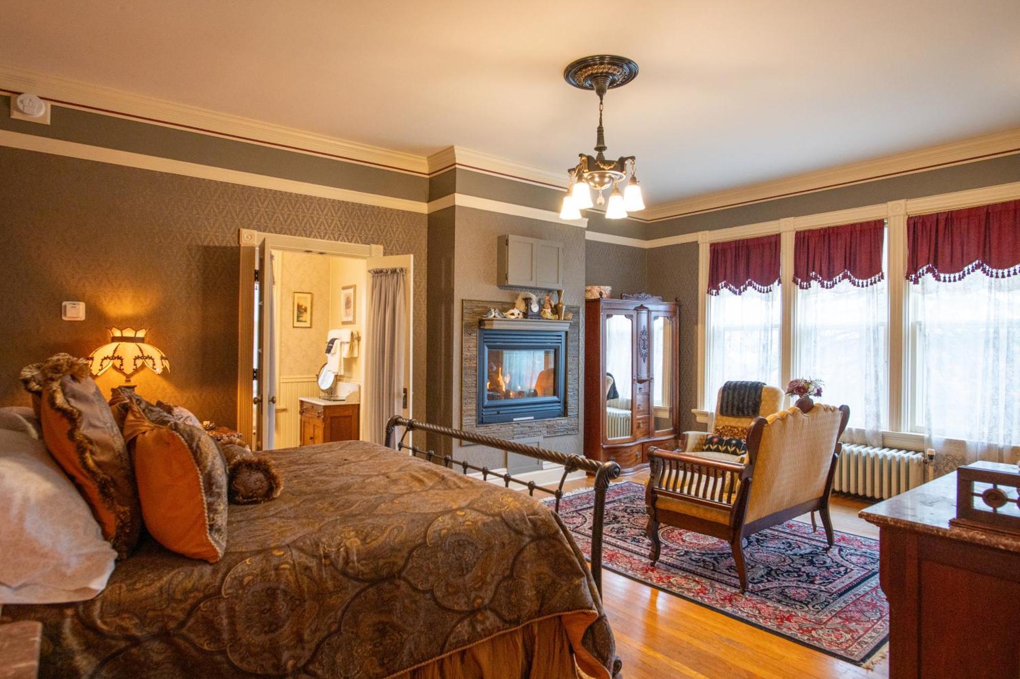 King Suite