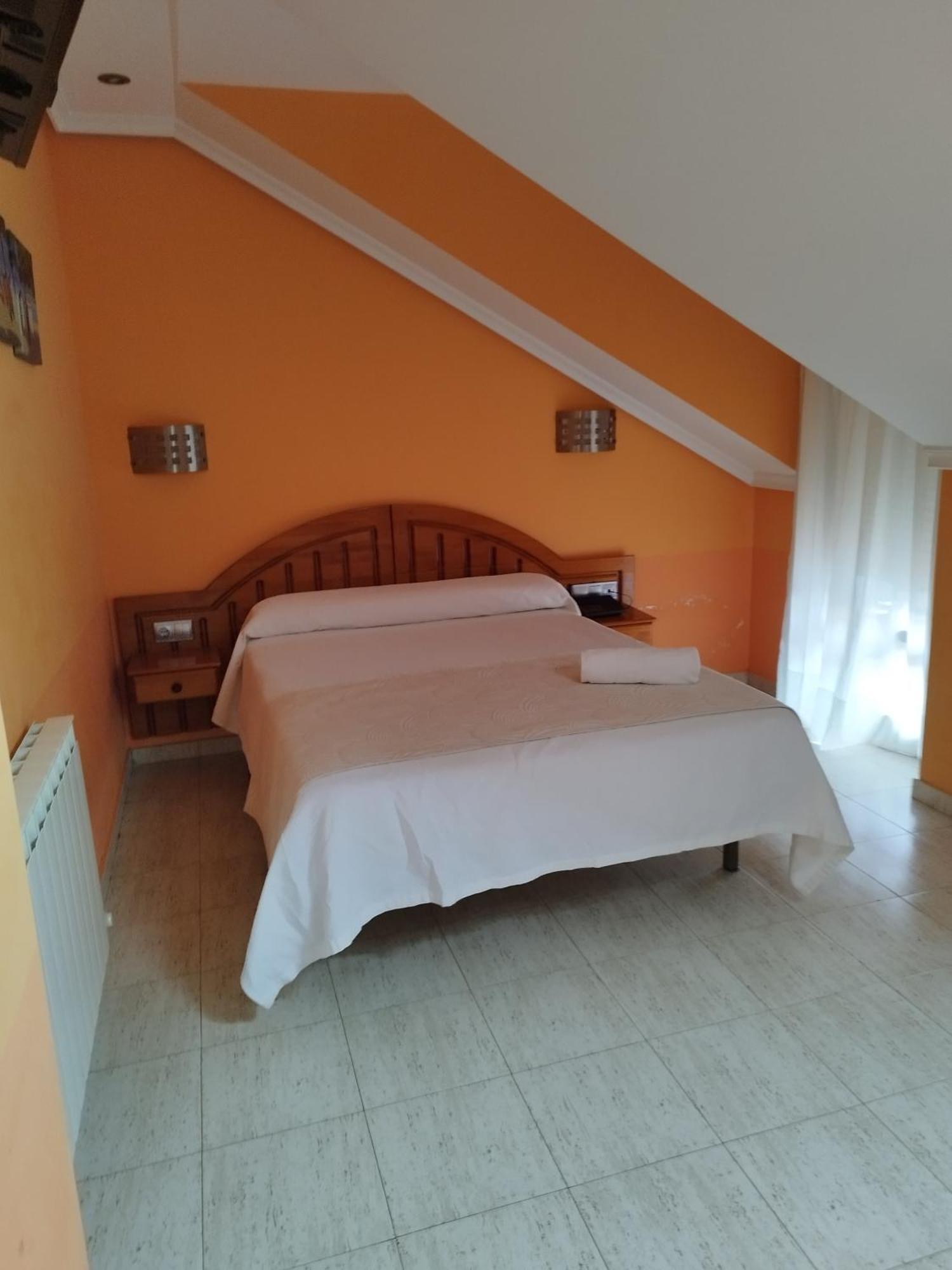 Single Room,1617461277:JPEG