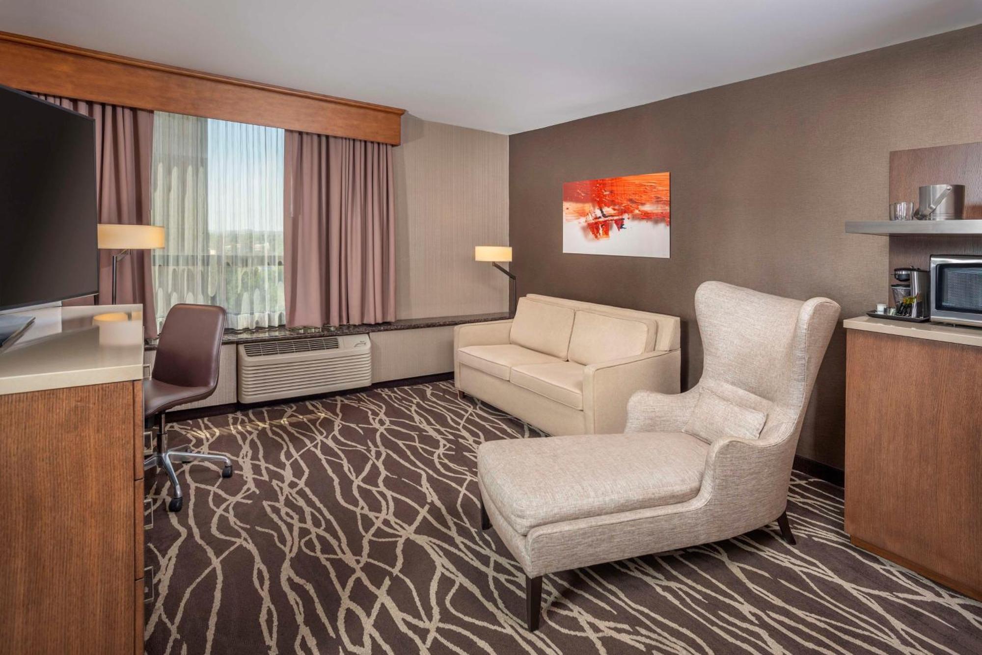 Two-Bedroom Suite Sofa Bed