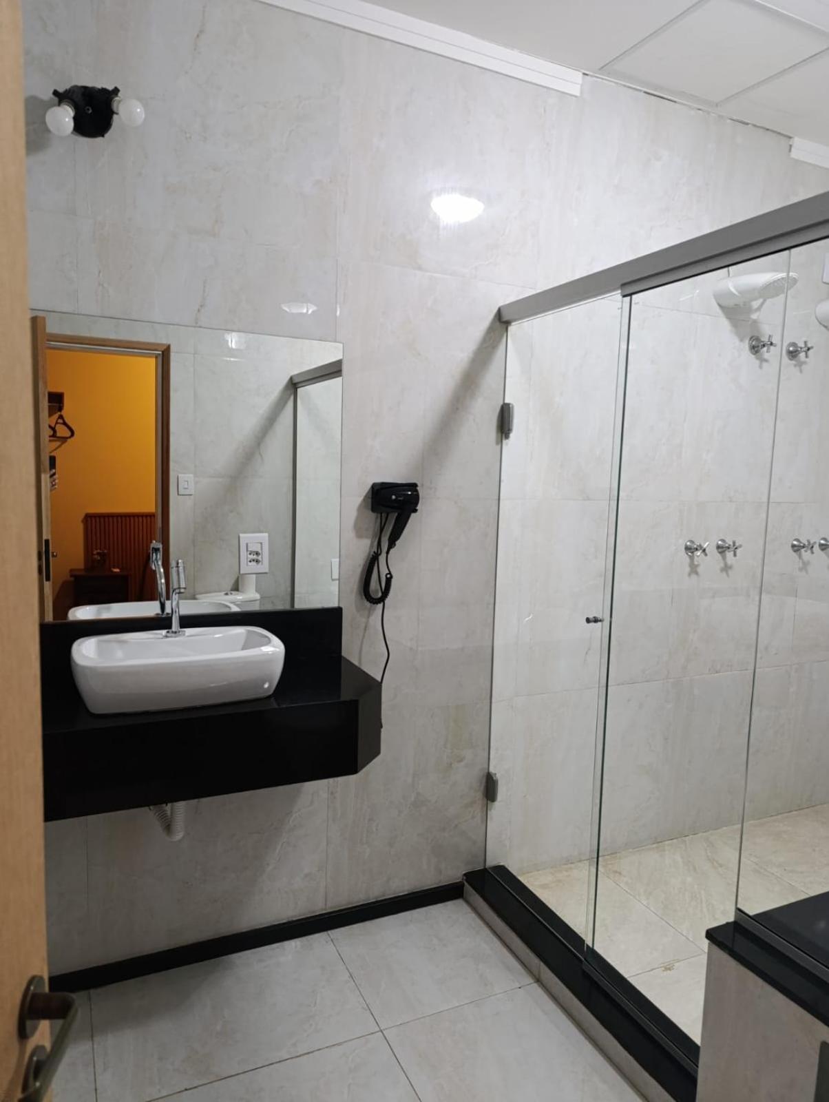 Suite Spa Bath,1617860231:JPEG