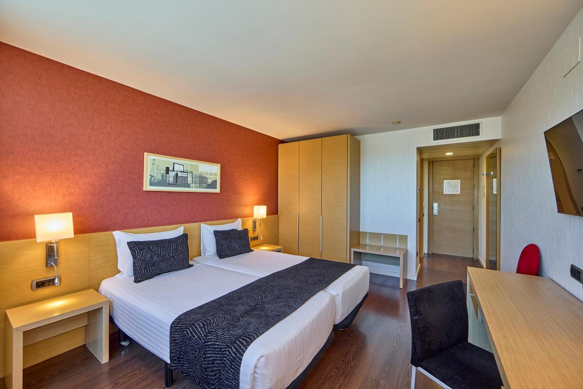 Twin Room,1618264846:JPEG